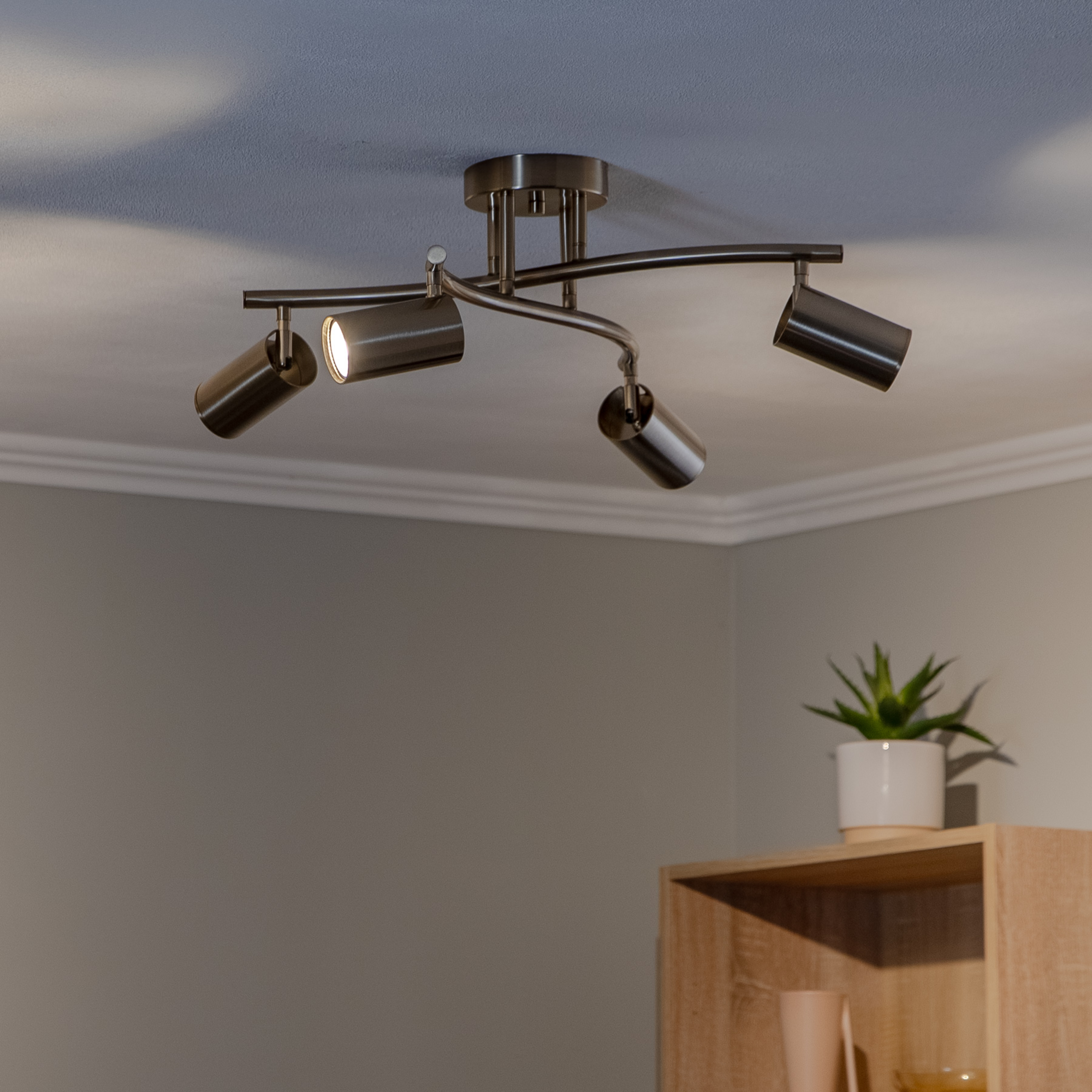 Takspotlight Spotte, antik mässing, 4 lampor