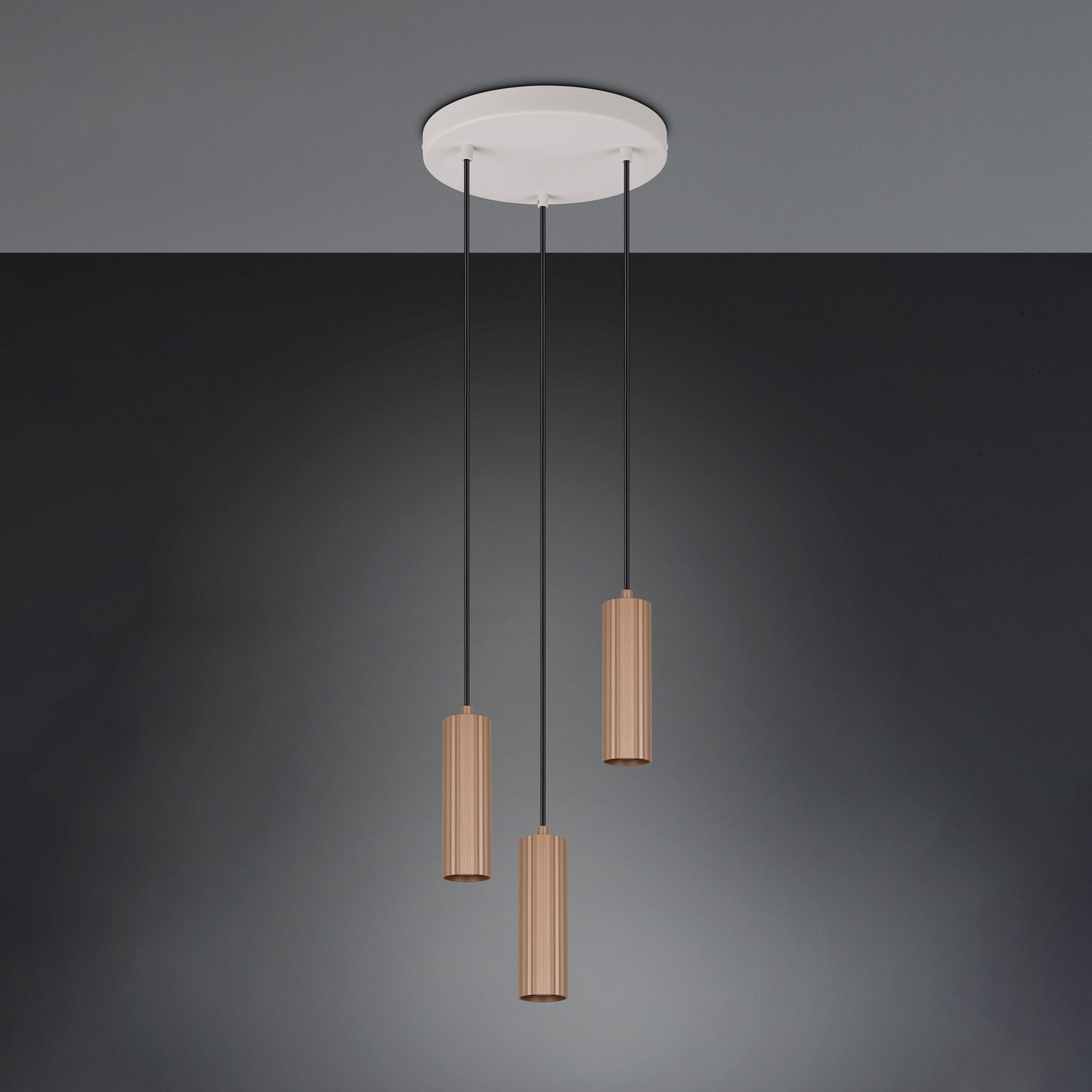 Suspension Soka, marron/gris, Ø 28 cm, métal, à 3 lampes. Suspension Soka, marron/gris, Ø 28 cm, métal, à 3 lampes.