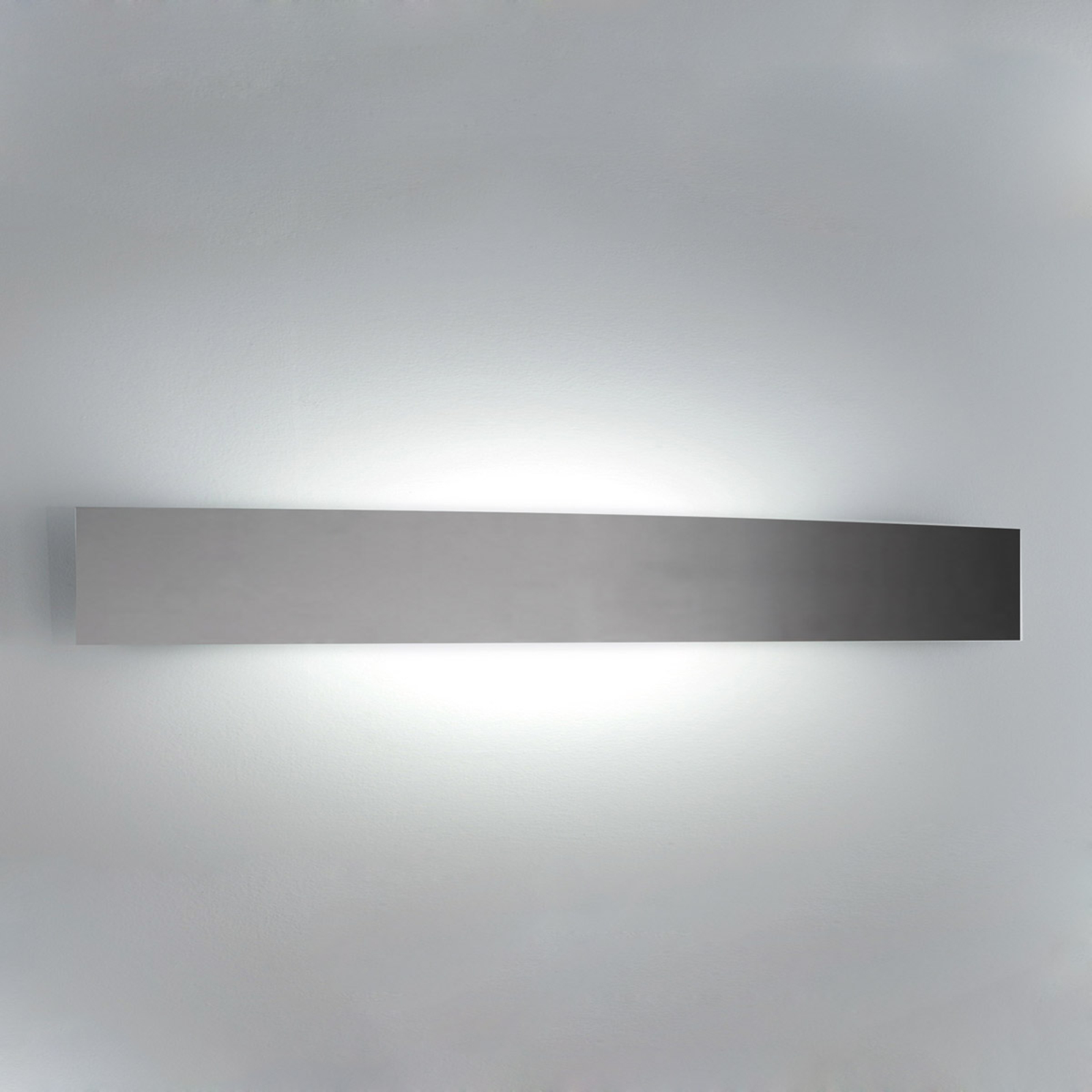 Fontana Arte Elegant wall light RIGA, 56 cm nickel, for Workroom / Office, glass, R7s, energy efficiency: A++, W: 56 cm, H: 7 cm