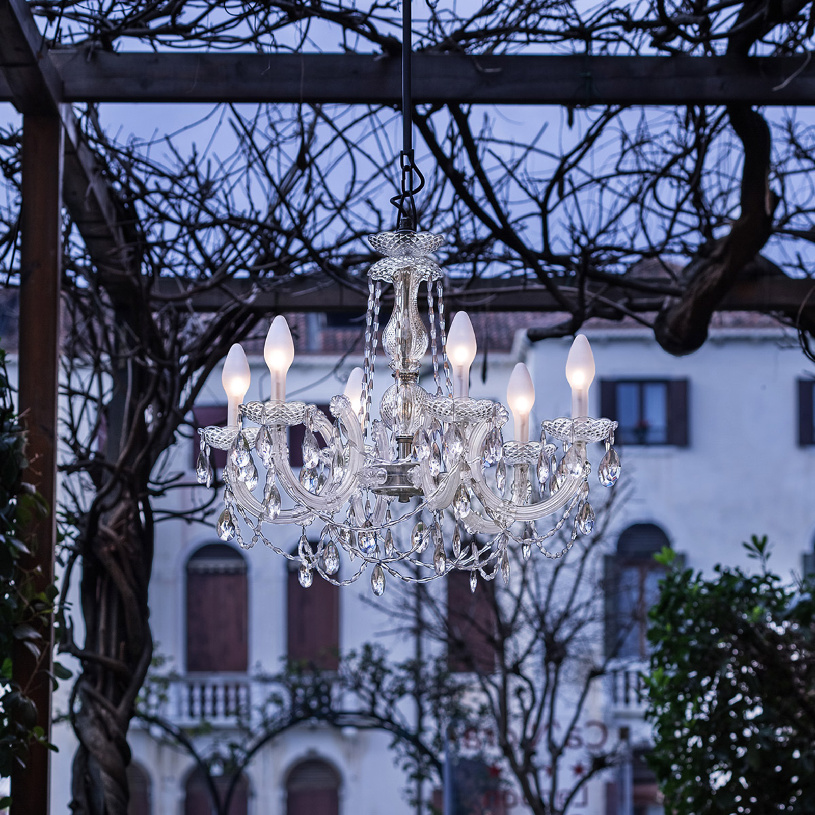 Drylight S6 6-bulb outdoor LED chandelier