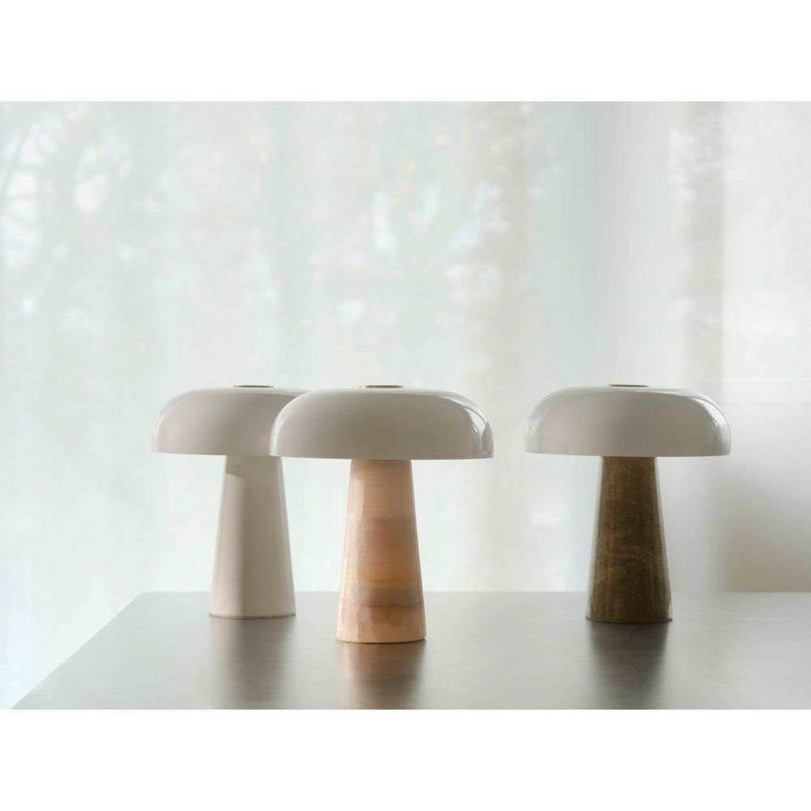 Λάμπα τραπεζιού Glossy, λευκή, ύψος 24 cm, μάρμαρο/γυαλί