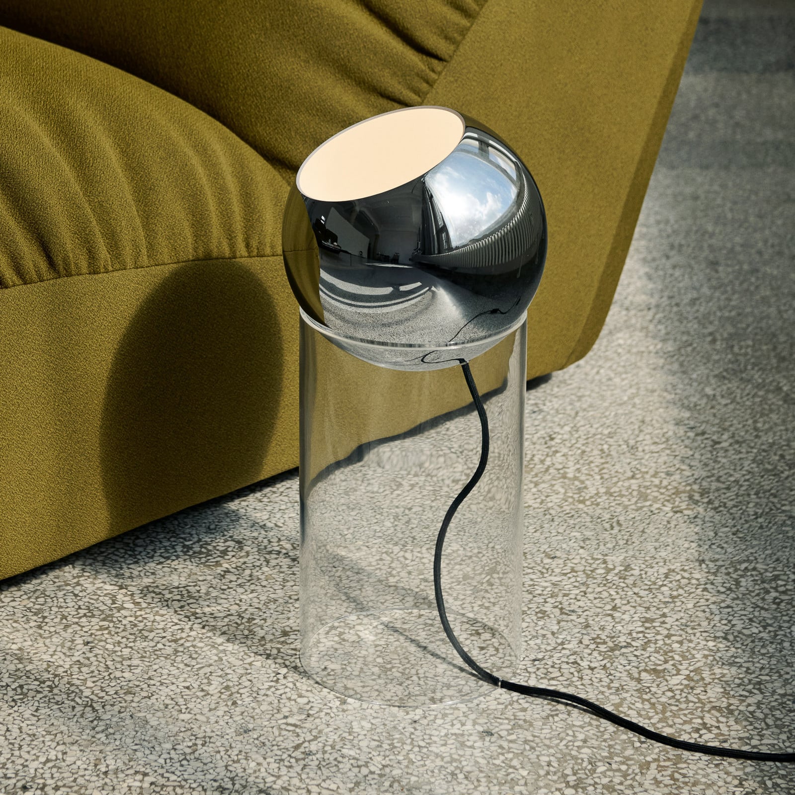 Topan VP14 gulvlampe kromfarvet E27 &Tradition - Stue - Design - Aluminium - Med én lyskilde