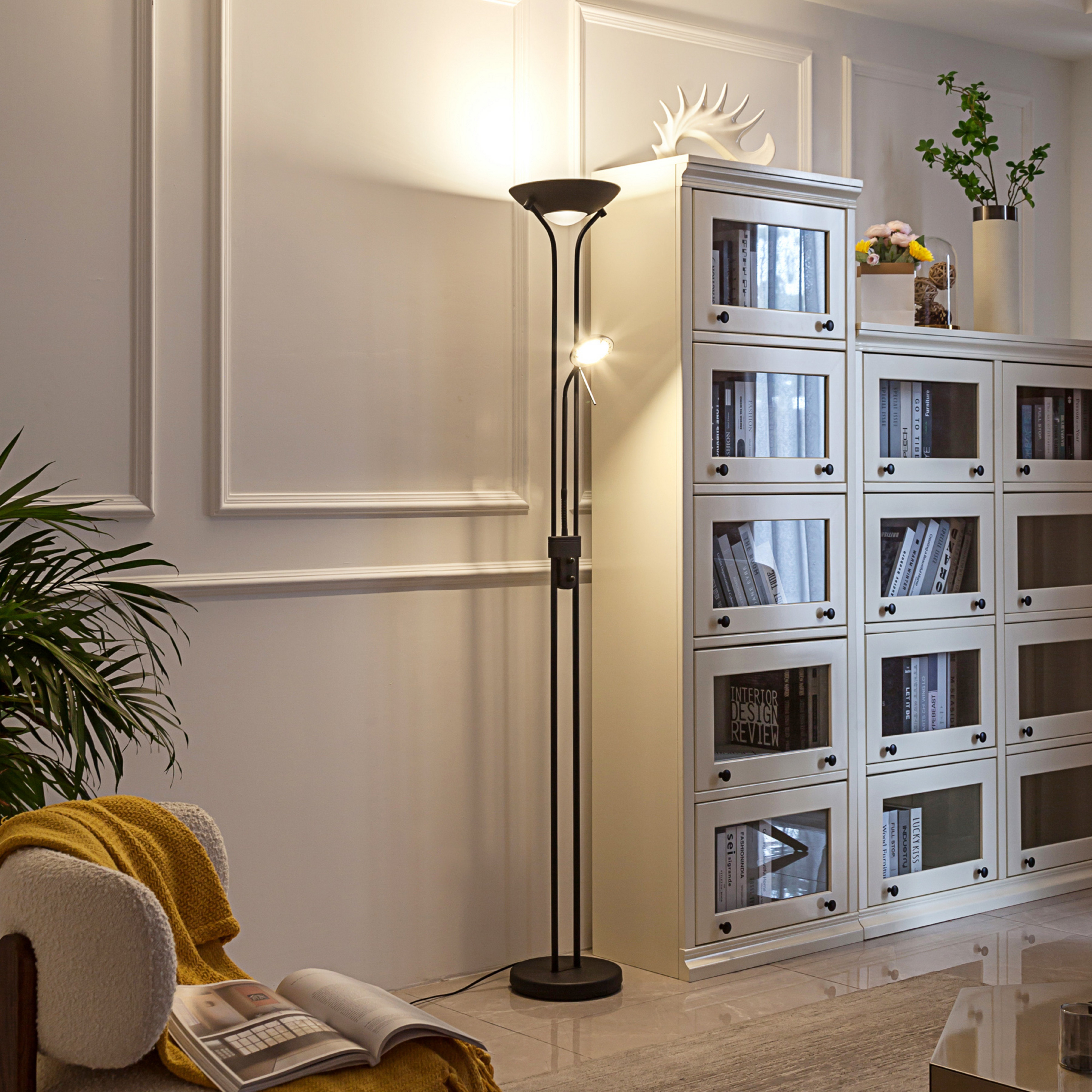 Lindby LED stojací lampa Josefin, černá, světlo na čtení, stmívatelné