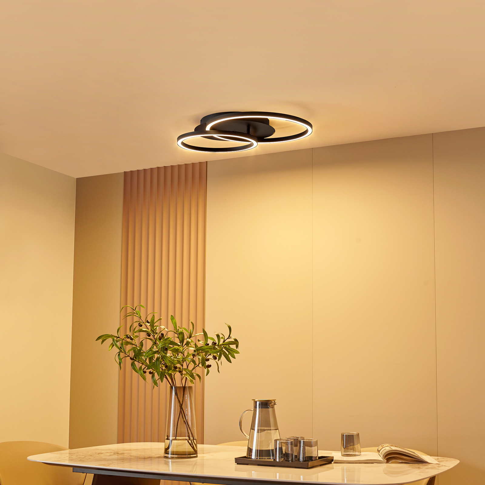 Lucande Chariska LED-Deckenlampe Holz schwarz 95cm
