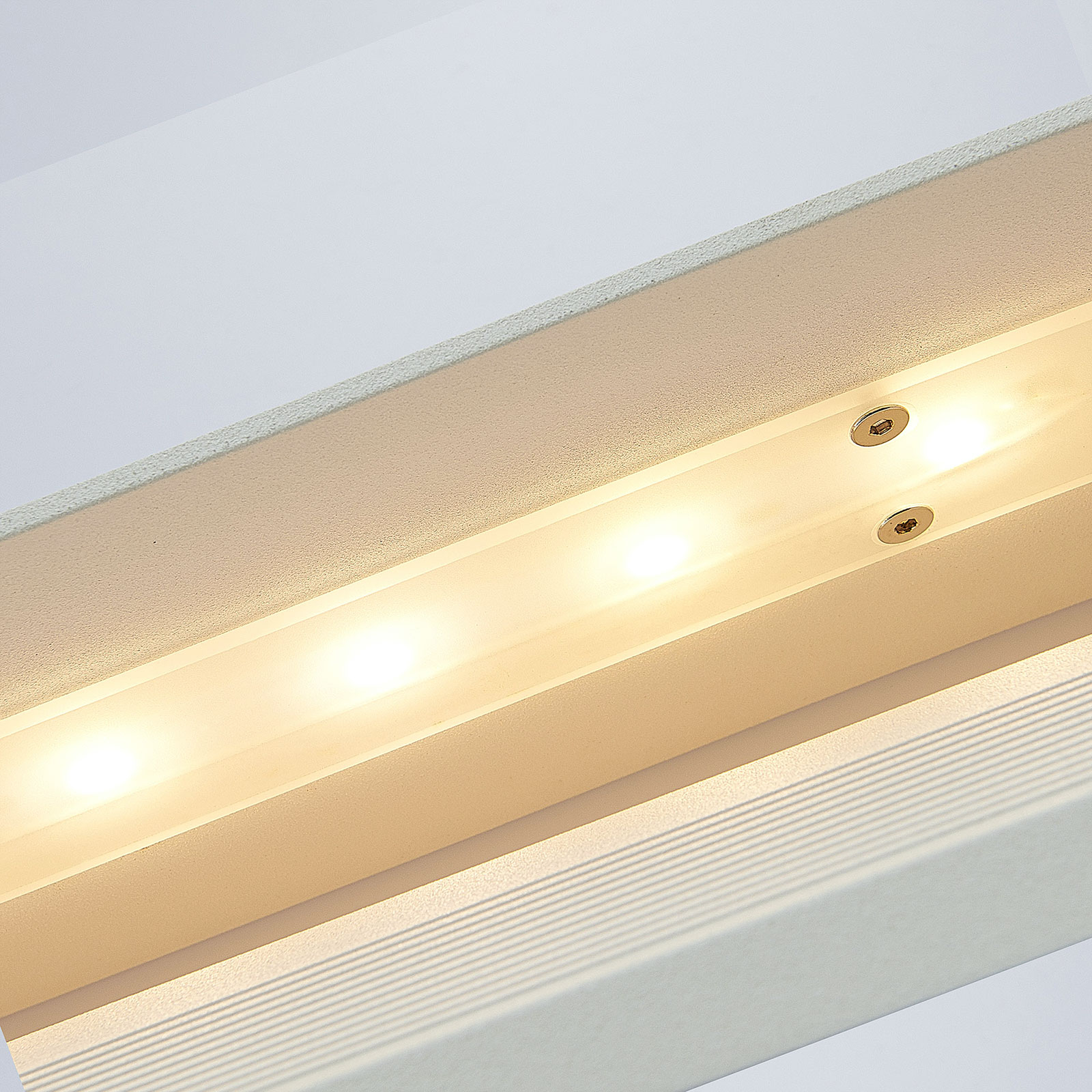 LED-Wandleuchte Lonisa, weiß, 37 cm