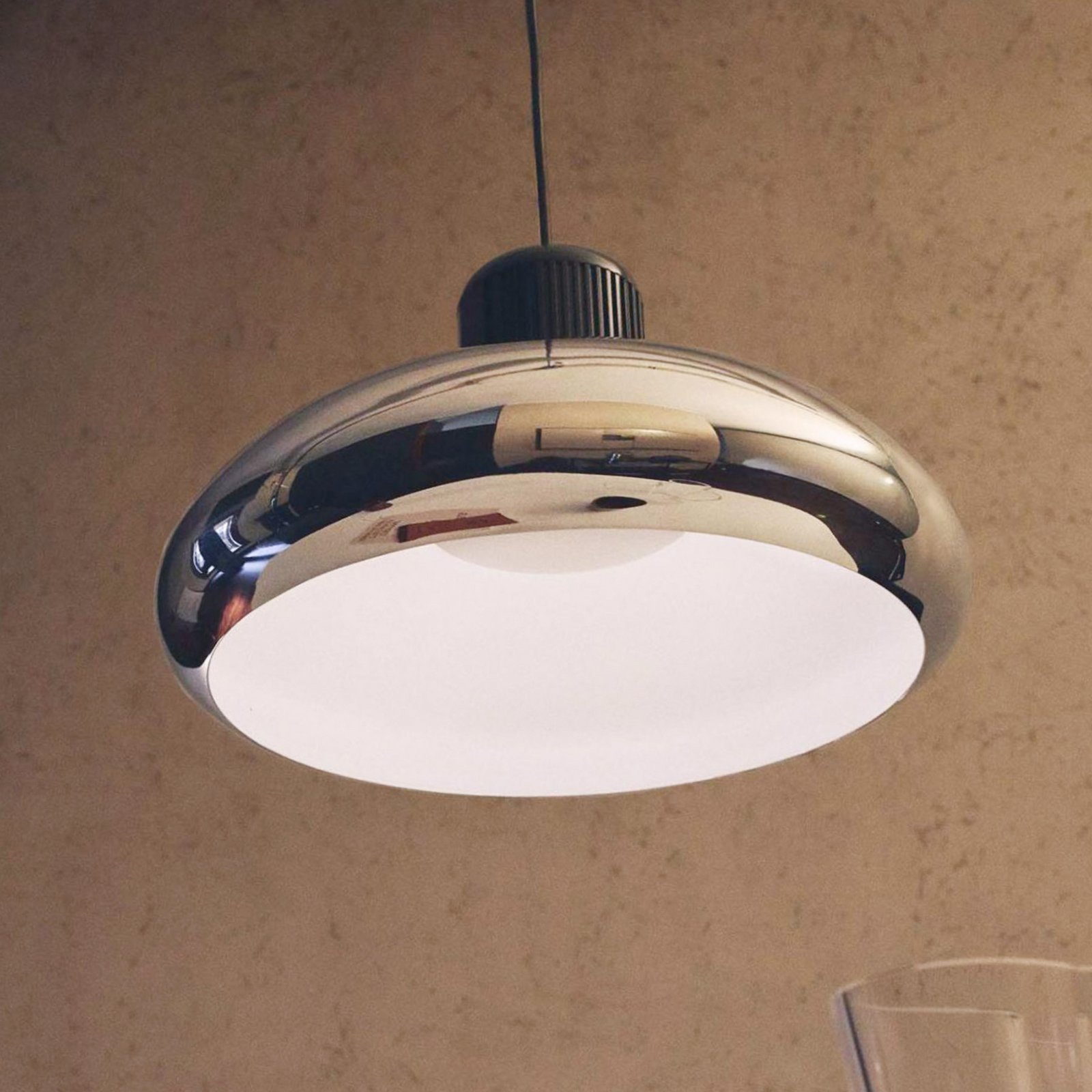 Stilnovo LED-hængelampe Trepiù, krom/sort, Ø 40 cm