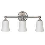 Huguenot Lake væglampe, krom, bredde 53 cm, 3 lyskilder, IP44 – FEISS