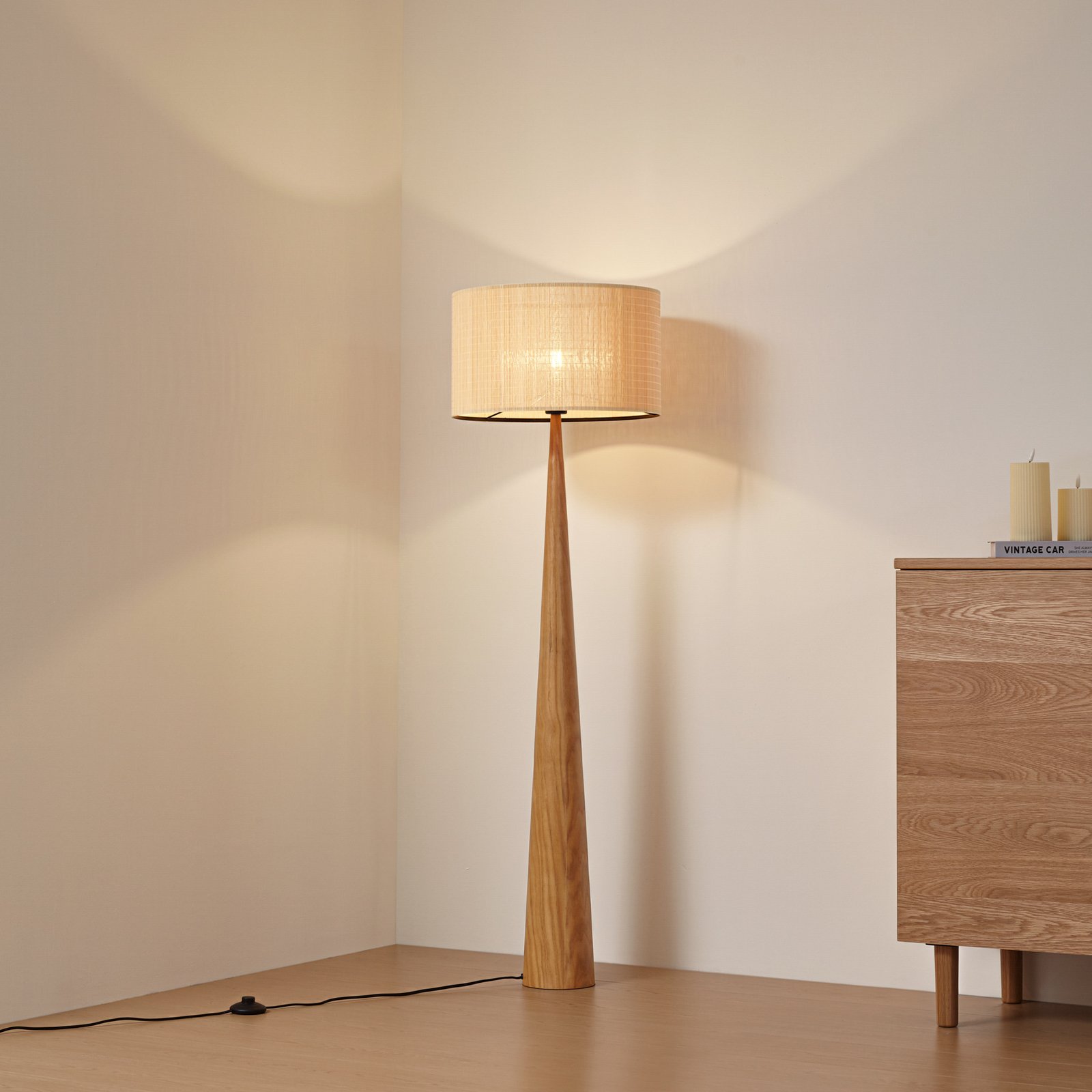 Lucande Fabrena floor lamp, natural colour, bamboo, height 138 cm