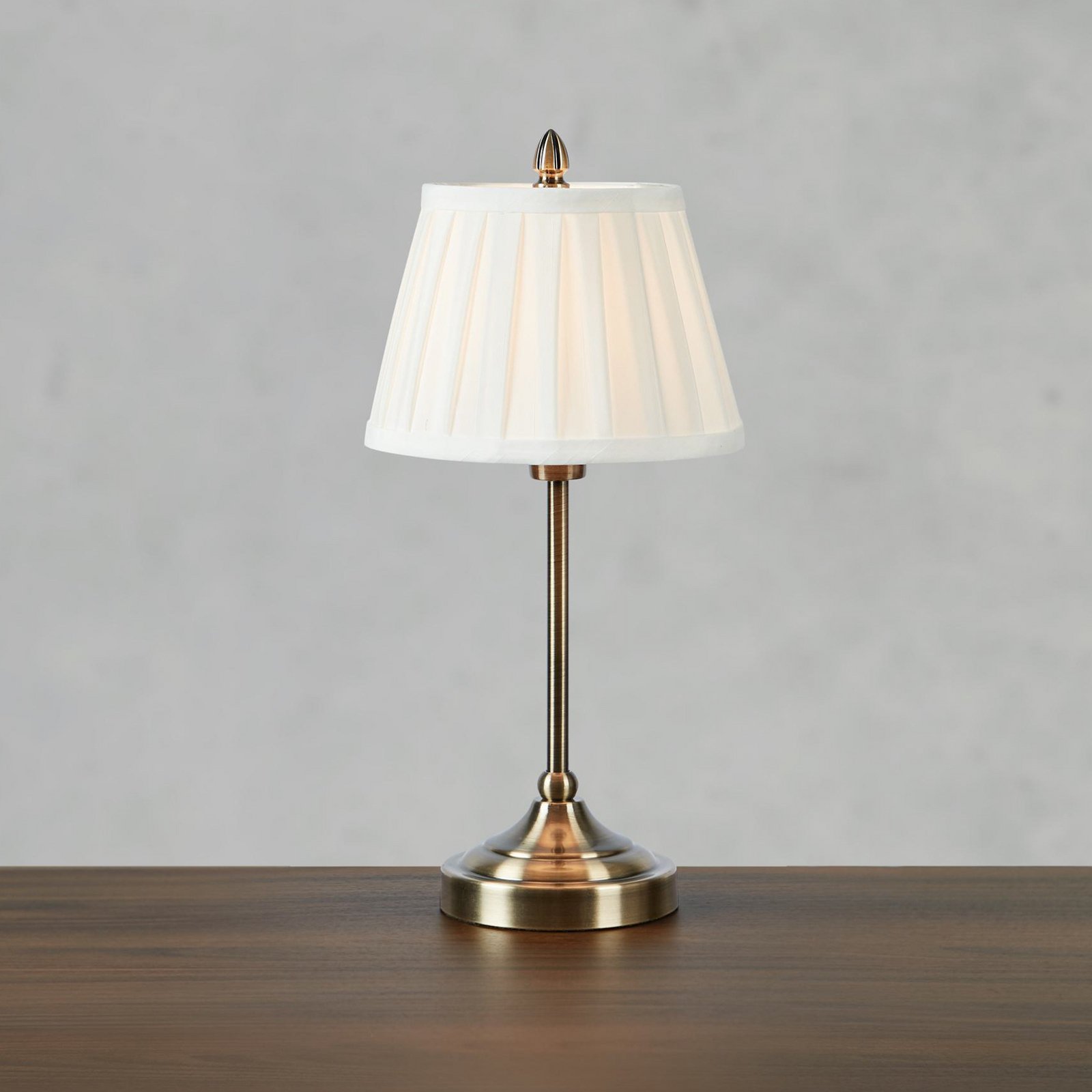 Bordlampe Oxford, messingfarvet, højde 43 cm, metal/stof