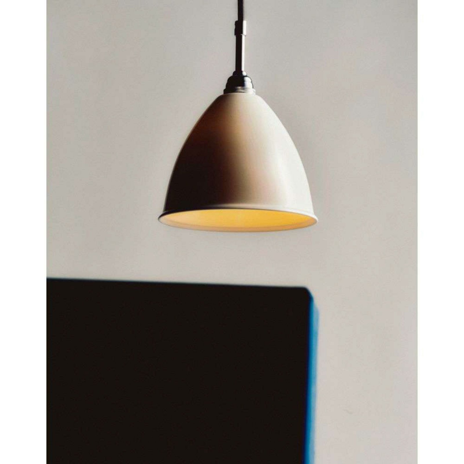 Bestlite BL9 Pendant ø21 Brass/Black - GUBI