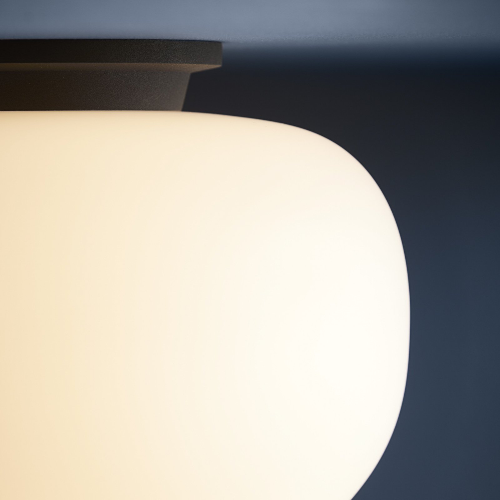 Supernate Taklampe Ø28 Opal White/Black - Frandsen