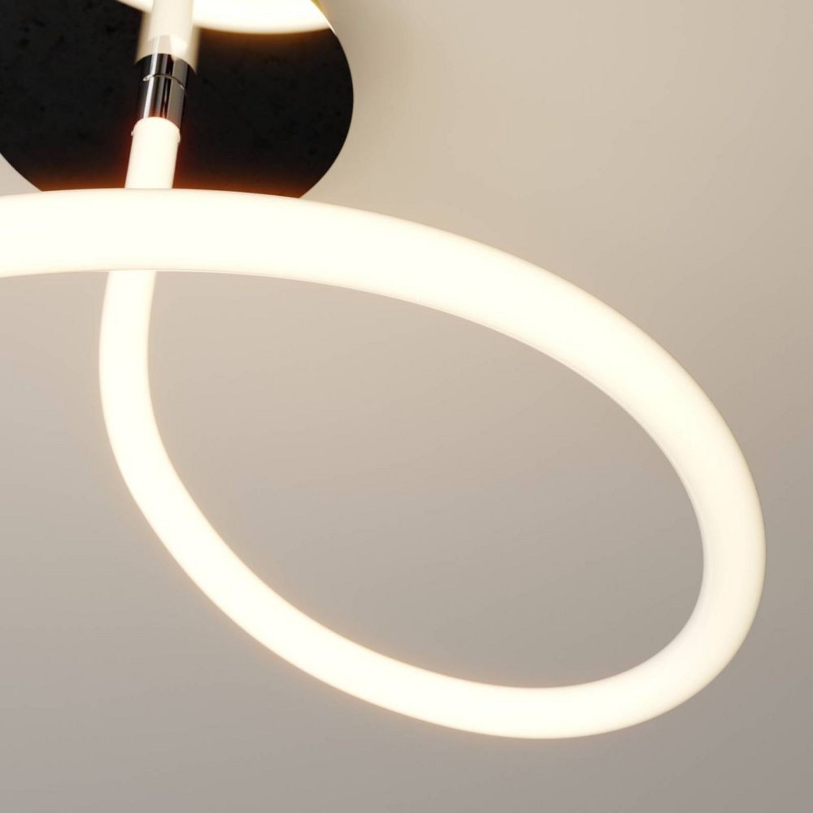 Serpentina LED Plafonieră White/Chrome - Lucande