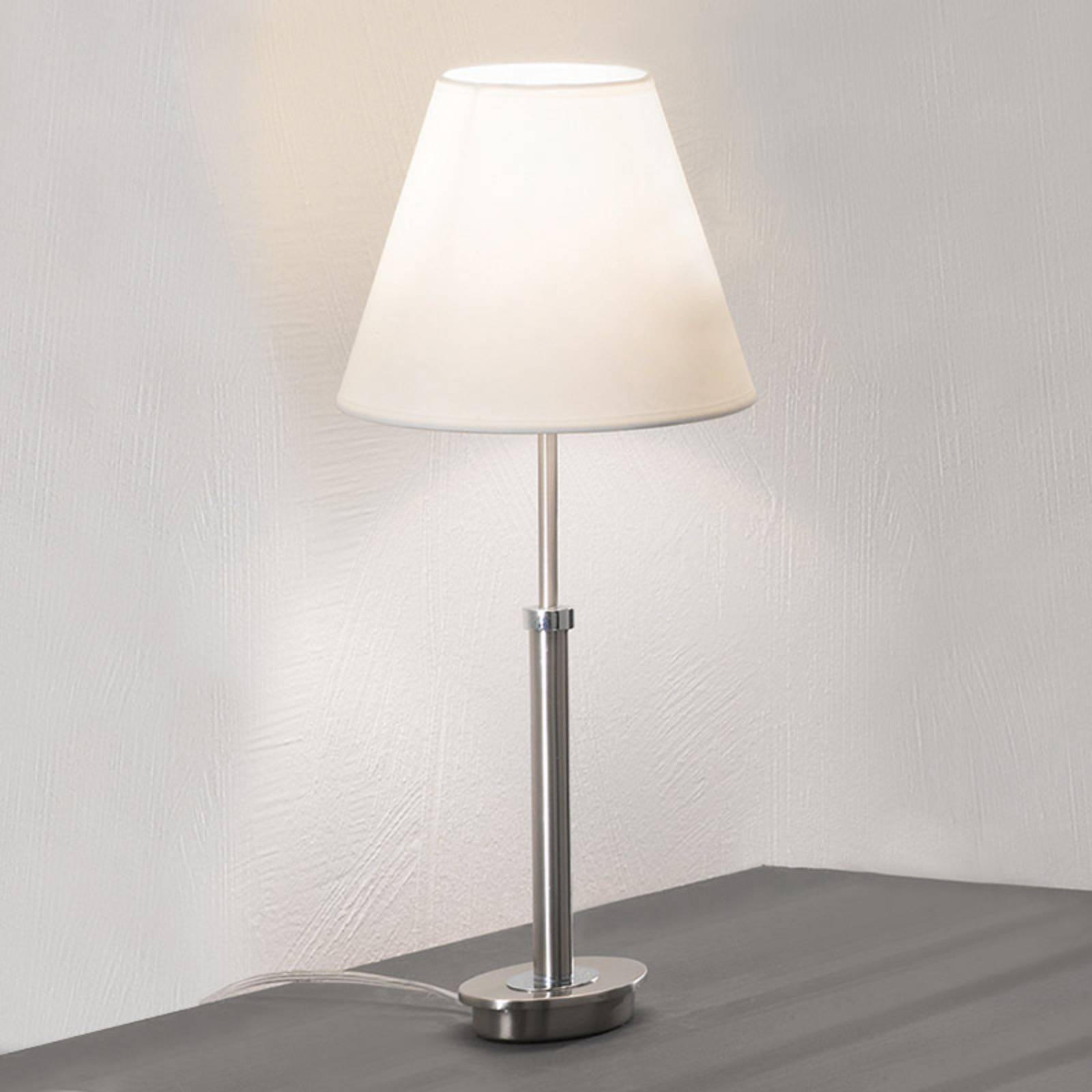 E-shop Niklová stolná lampa Lilly s látkovým tienidlom 22