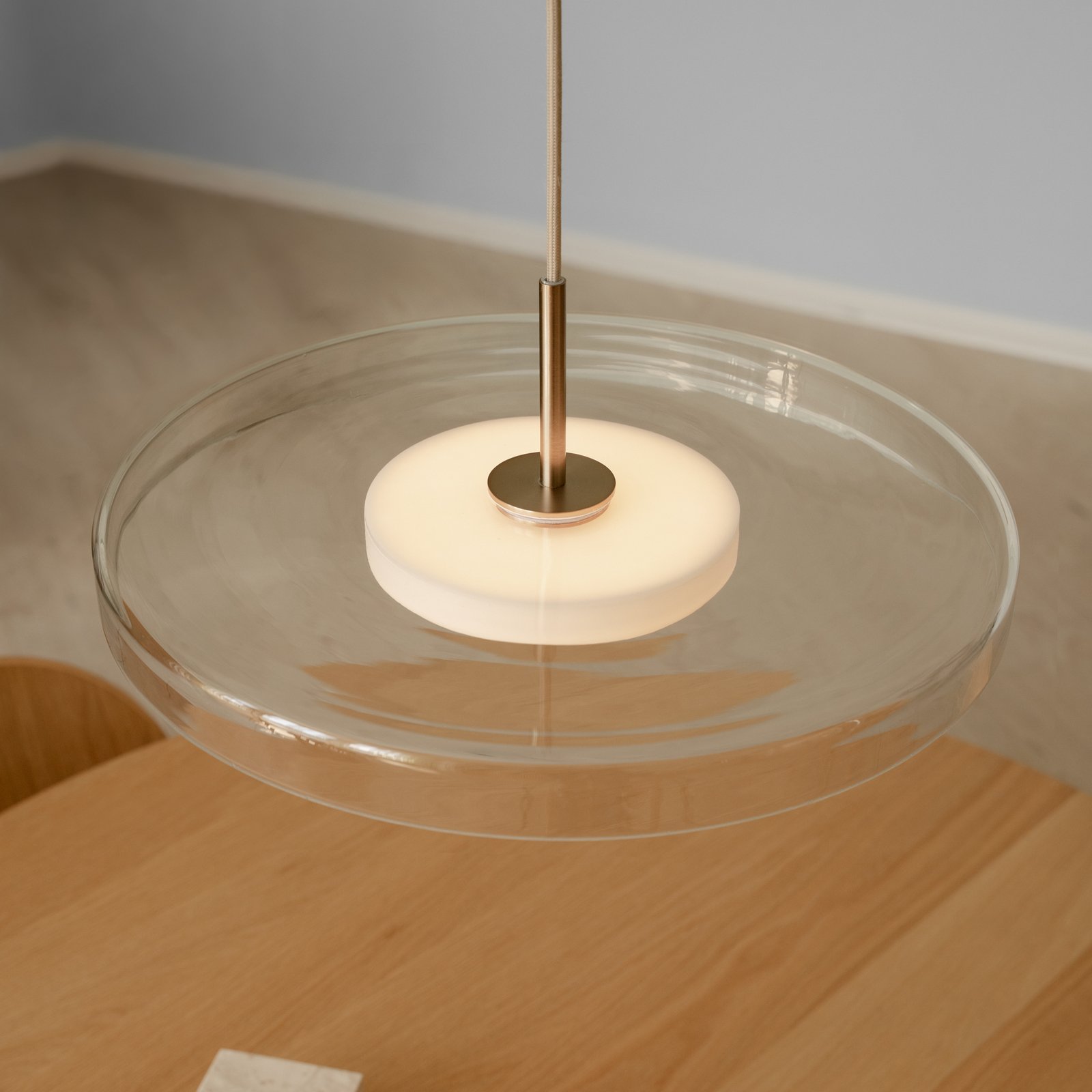 UMAGE LED-Hängelampe Asteria Mini messing Glas/Metall Ø 31cm