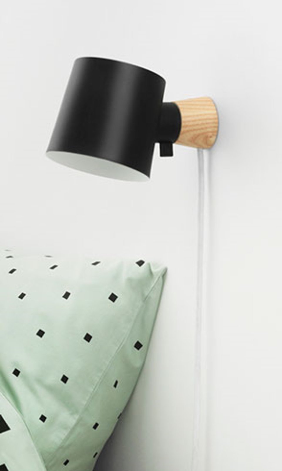 Rise Wall Lamp Black - Normann Copenhagen