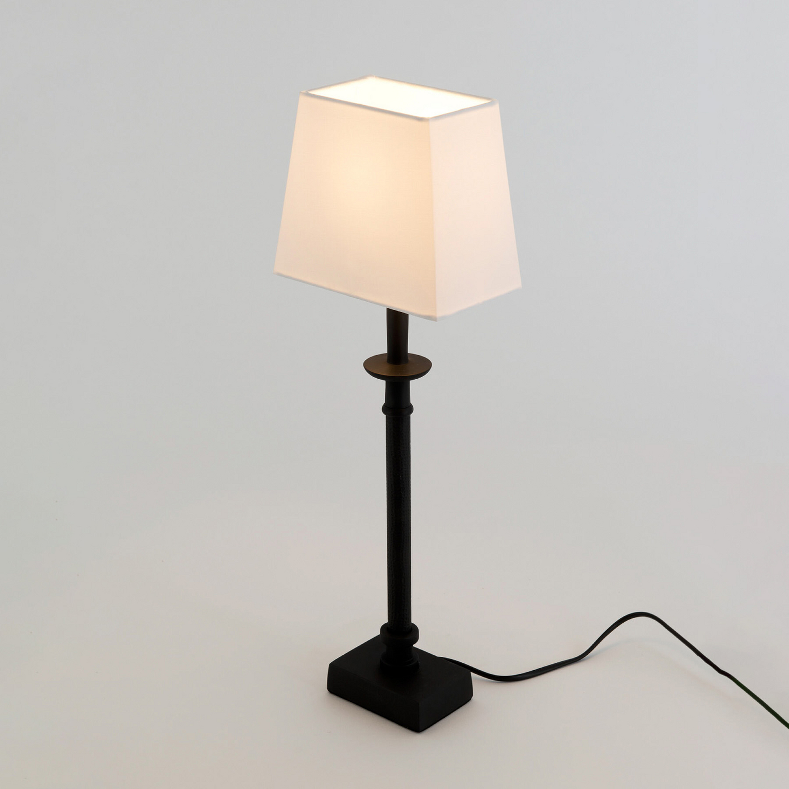 Bordlampe PALMARIA, svart/hvit, høyde 52 cm, metall, E14