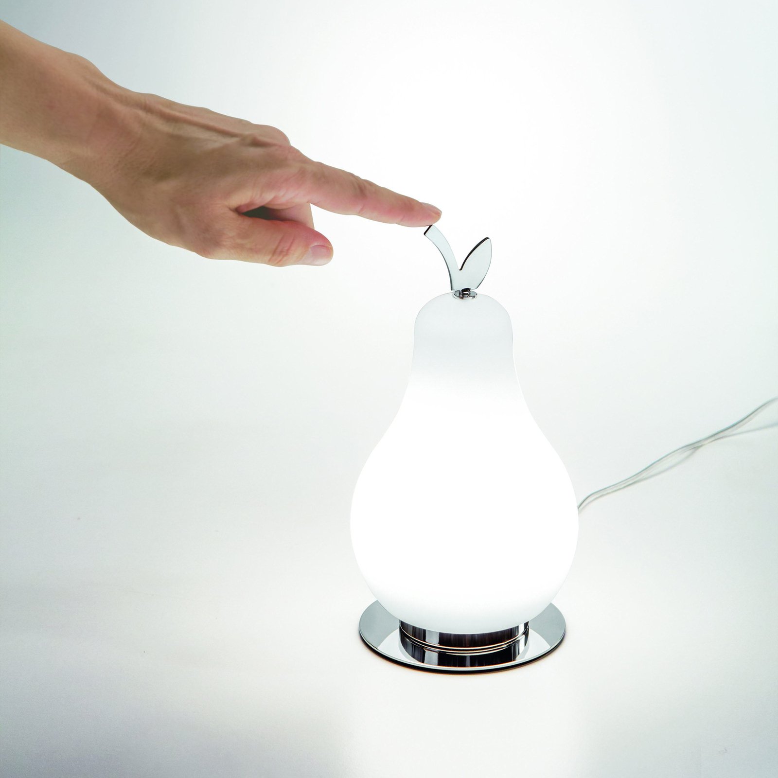 Wilma LED-bordlampe, messing/hvid, pæreformet, dæmpbar