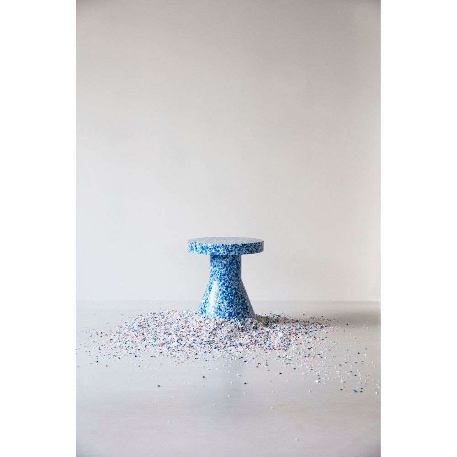 Bit Stool Cone Blue - Normann Copenhagen