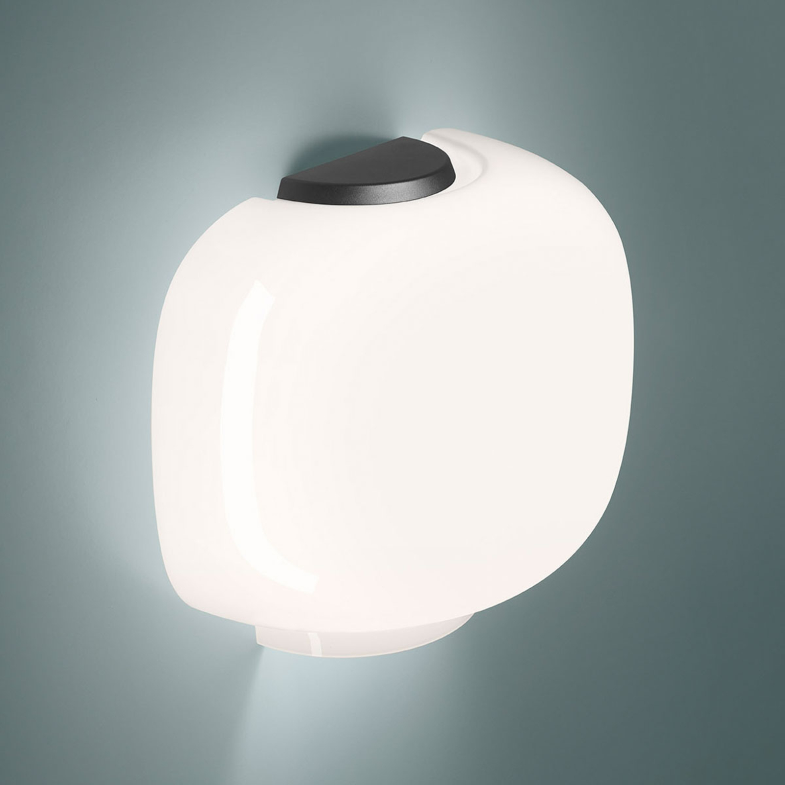 Foscarini Chouchin 3 полусветлинна лампа за стена бяло/графит