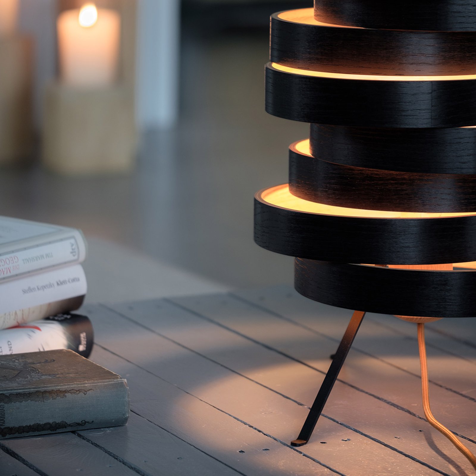 Cloq table lamp with a wooden lampshade