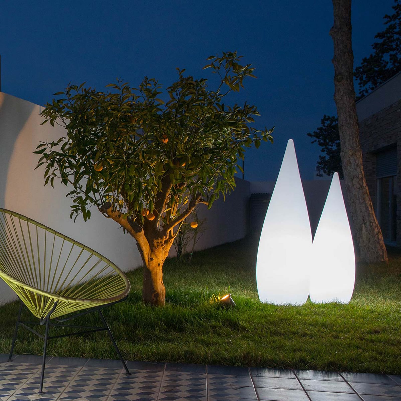 Lampada da terrazza Classy bianca, E27, altezza 120 cm, plastica