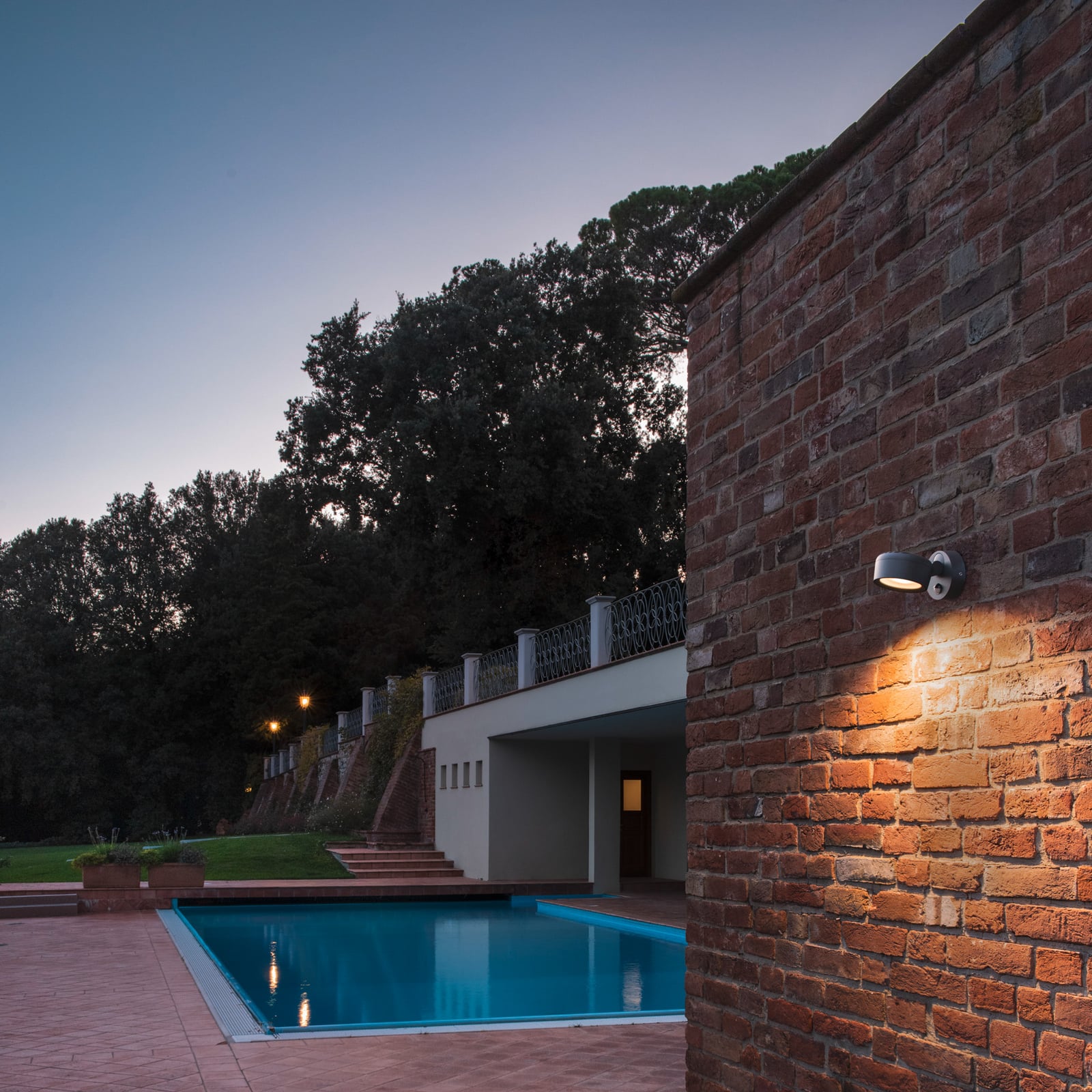 SLV LED-välisvalgusti Eskina Spot Sensor antratsiit CCT IP54