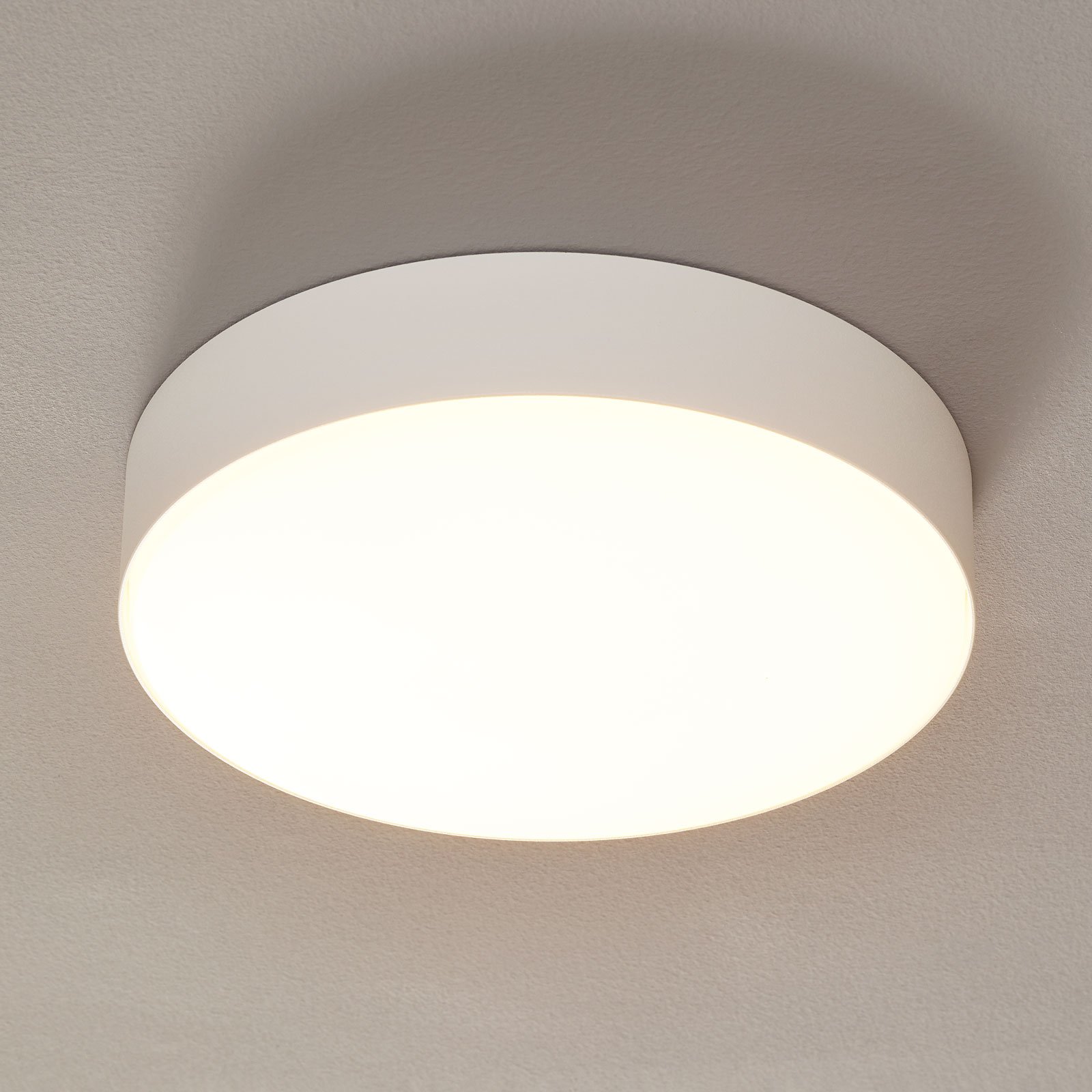 WEVER & DUCRÉ Roby IP44 ceiling 2,700K 26 cm white