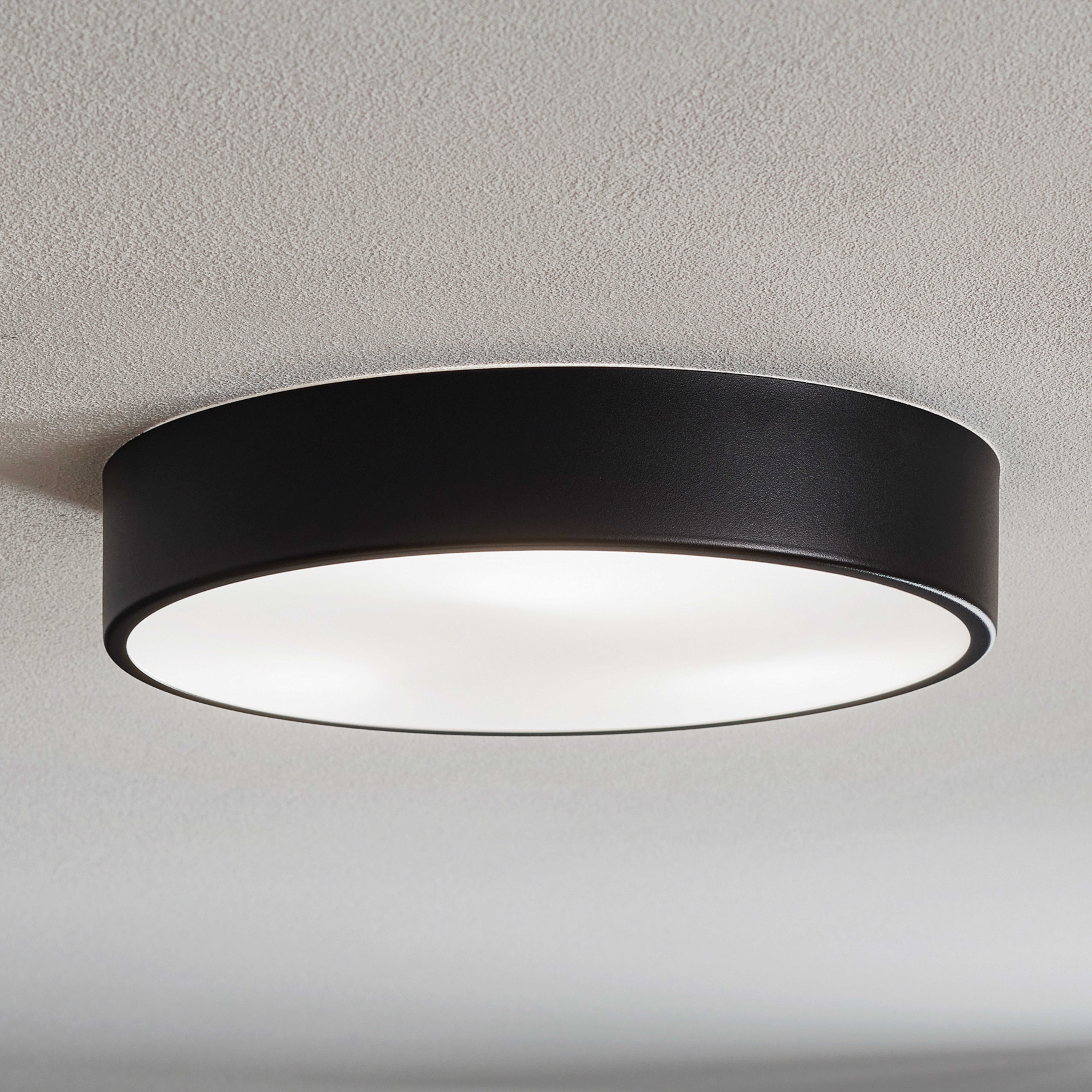 Deckenleuchte Cleo 400, IP54, Ø 40 cm schwarz