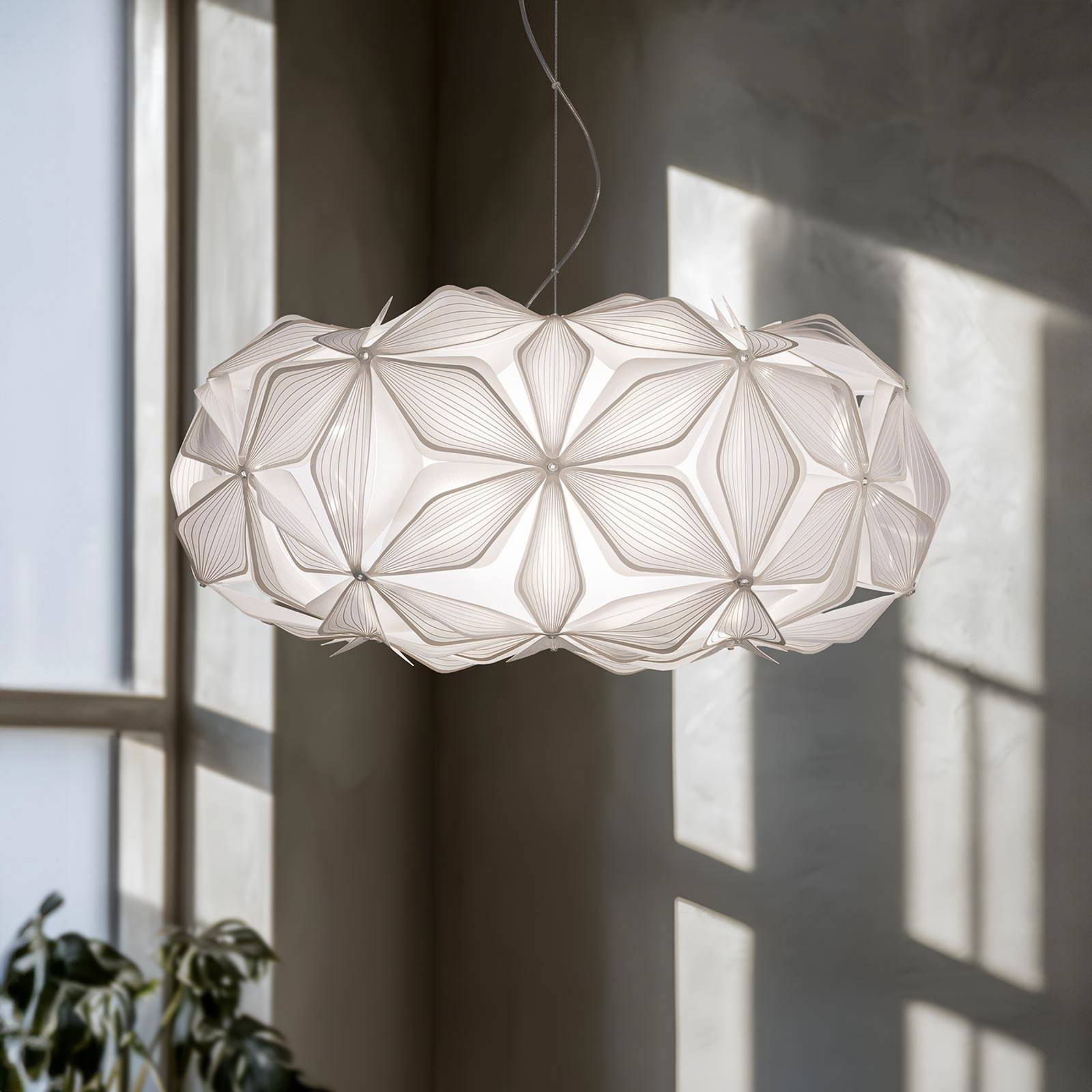 Pendellampe C'EST LA VIE, hvid/gennemsigtigt kabel, Ø 53 cm