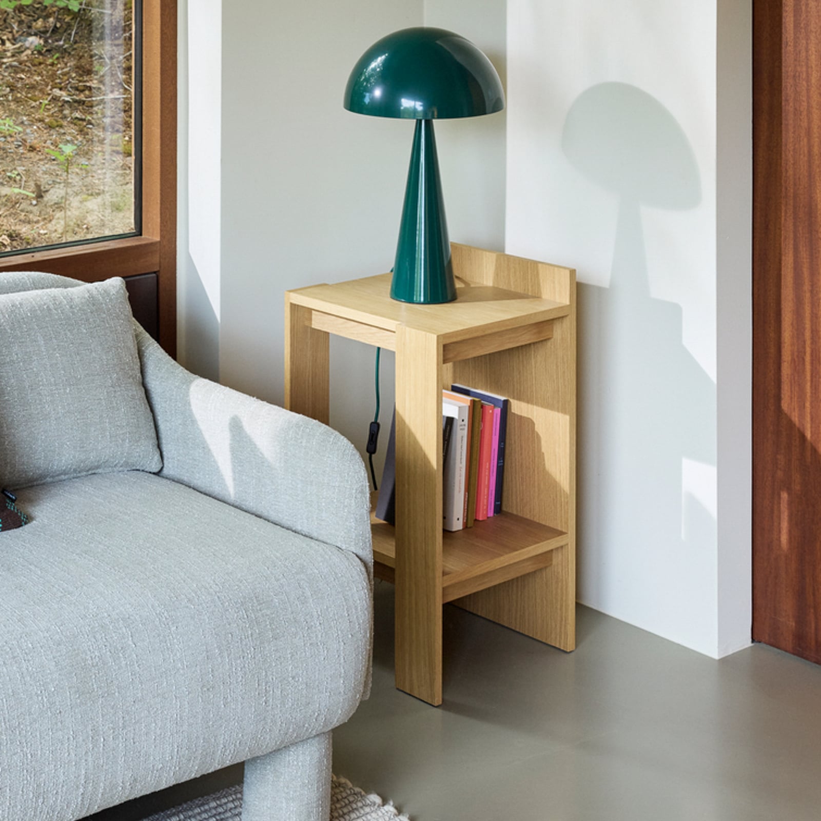 Comodino Merge in rovere chiaro, altezza 70 cm - Hübsch