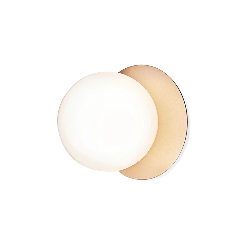 Nuura Aps - Liila 1 Wand-/Deckenleuchte IP44 Medium Nordic Gold/Opal White Nuura