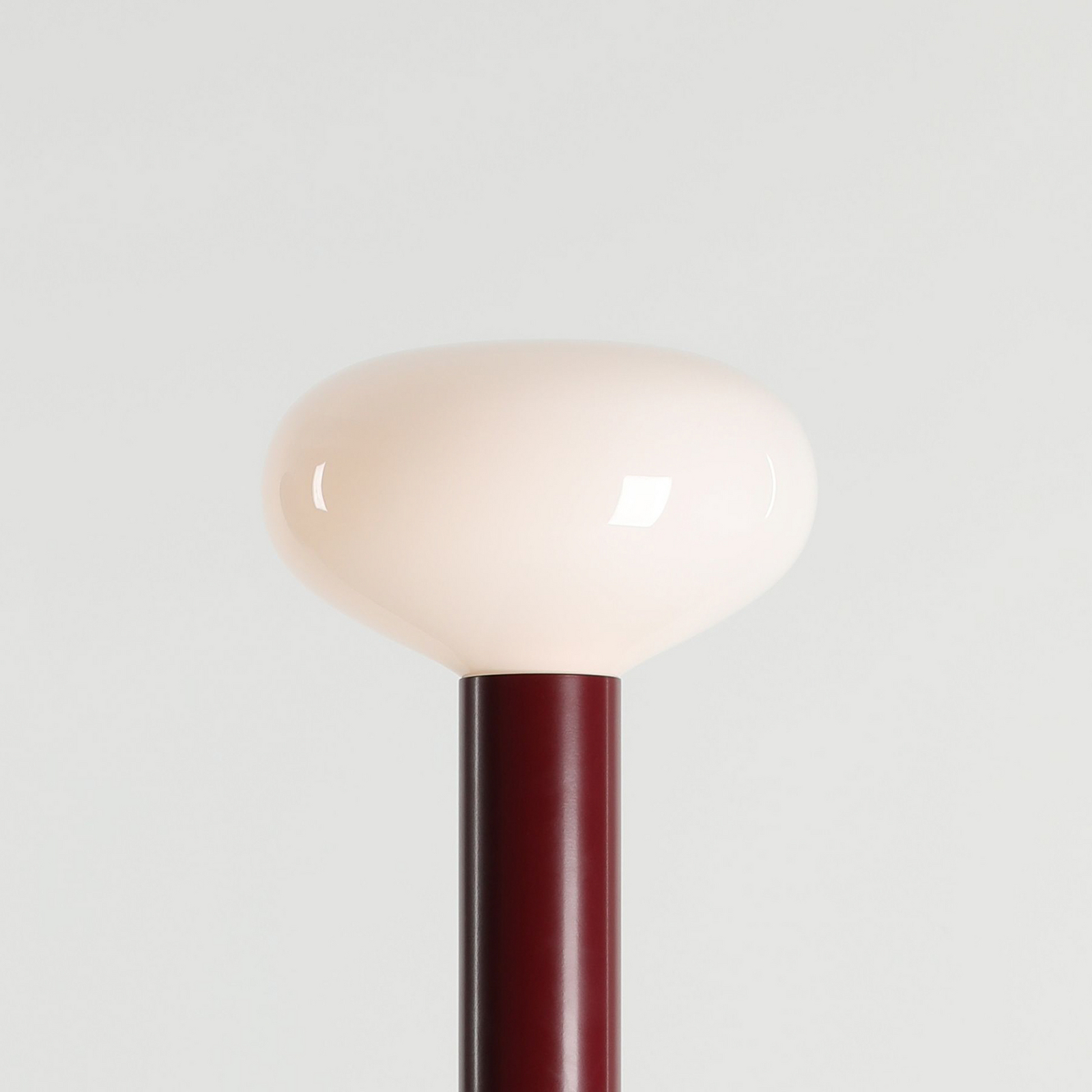 Podna lampa Flo, crvena, Ø 30 cm, 1 žarulja, staklo - Aldex