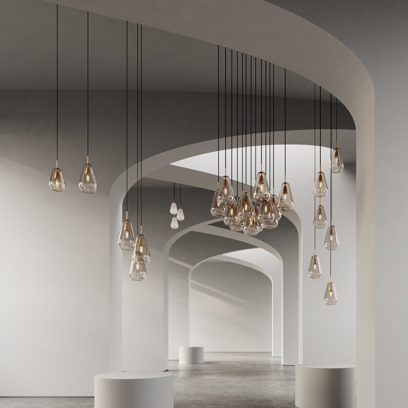 Anoli 13 lysekrone, guld/opal, 13-flg. Nuura Aps - Stue - Design - Glas - Med flere lyskilder billede