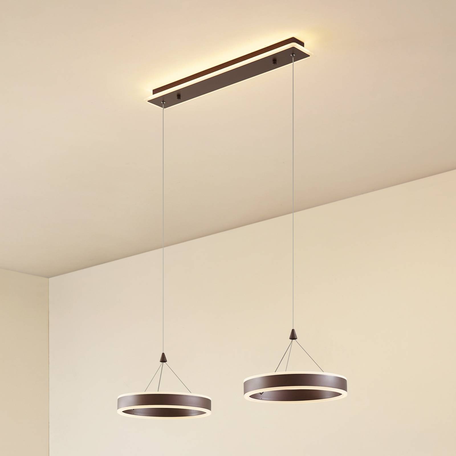 Lucande LED-Hängeleuchte Kolo, 86 cm, 2-flg., braun, dimmbar günstig online kaufen