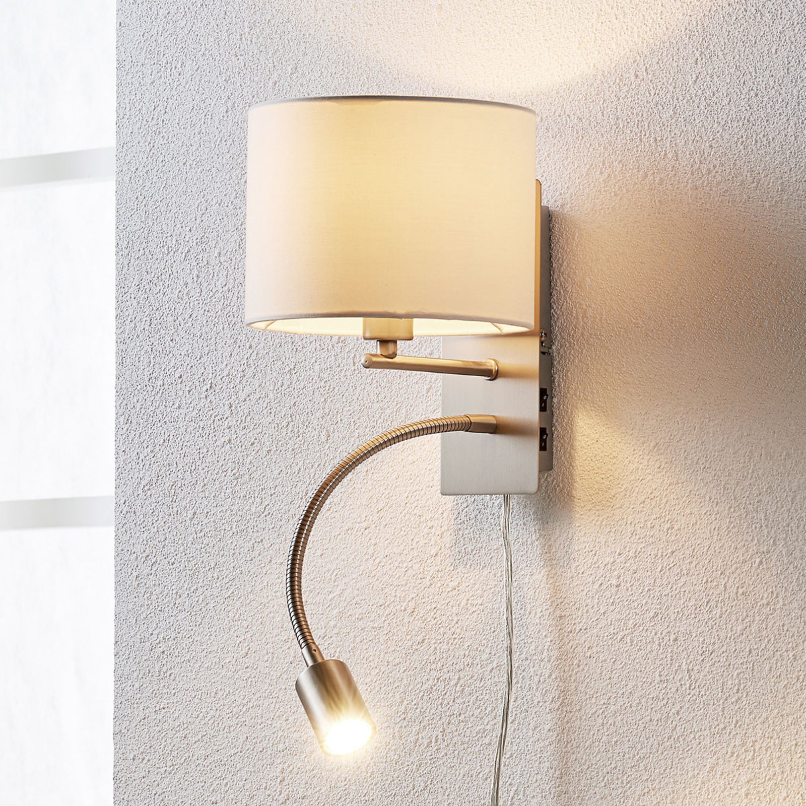Florens - tekstilvæglampe med LED-læselampe