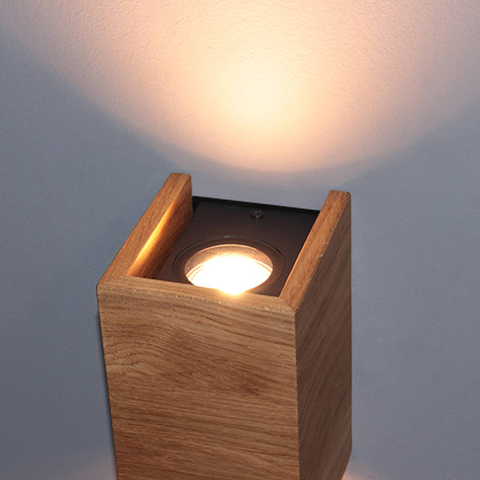 Levně LED nástěnné světlo Shine-Wood dub 2xGU10 10x18cm