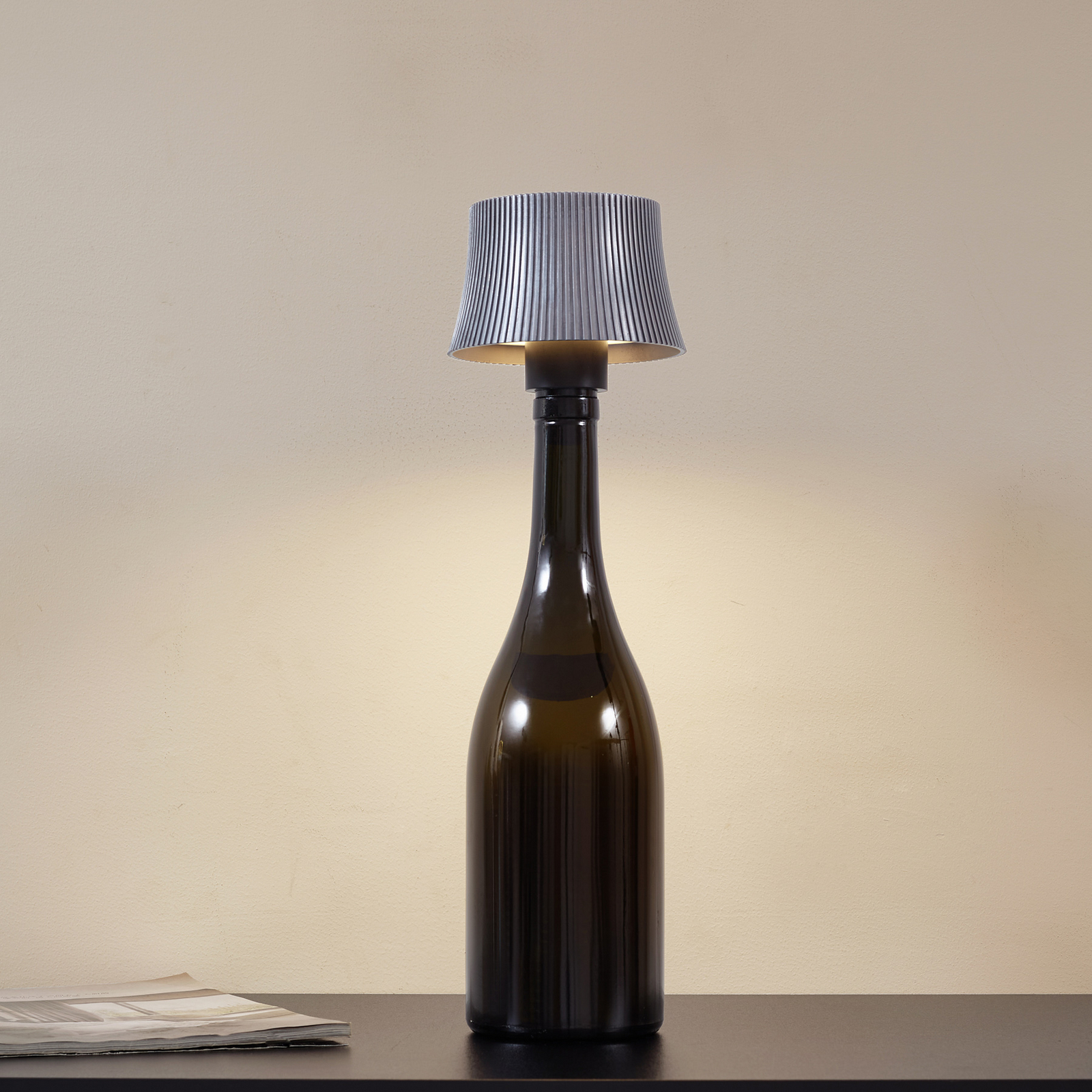 Lindby Lampa de masă cu LED-uri și baterie Linor, gri fumuriu, USB, dimabilă