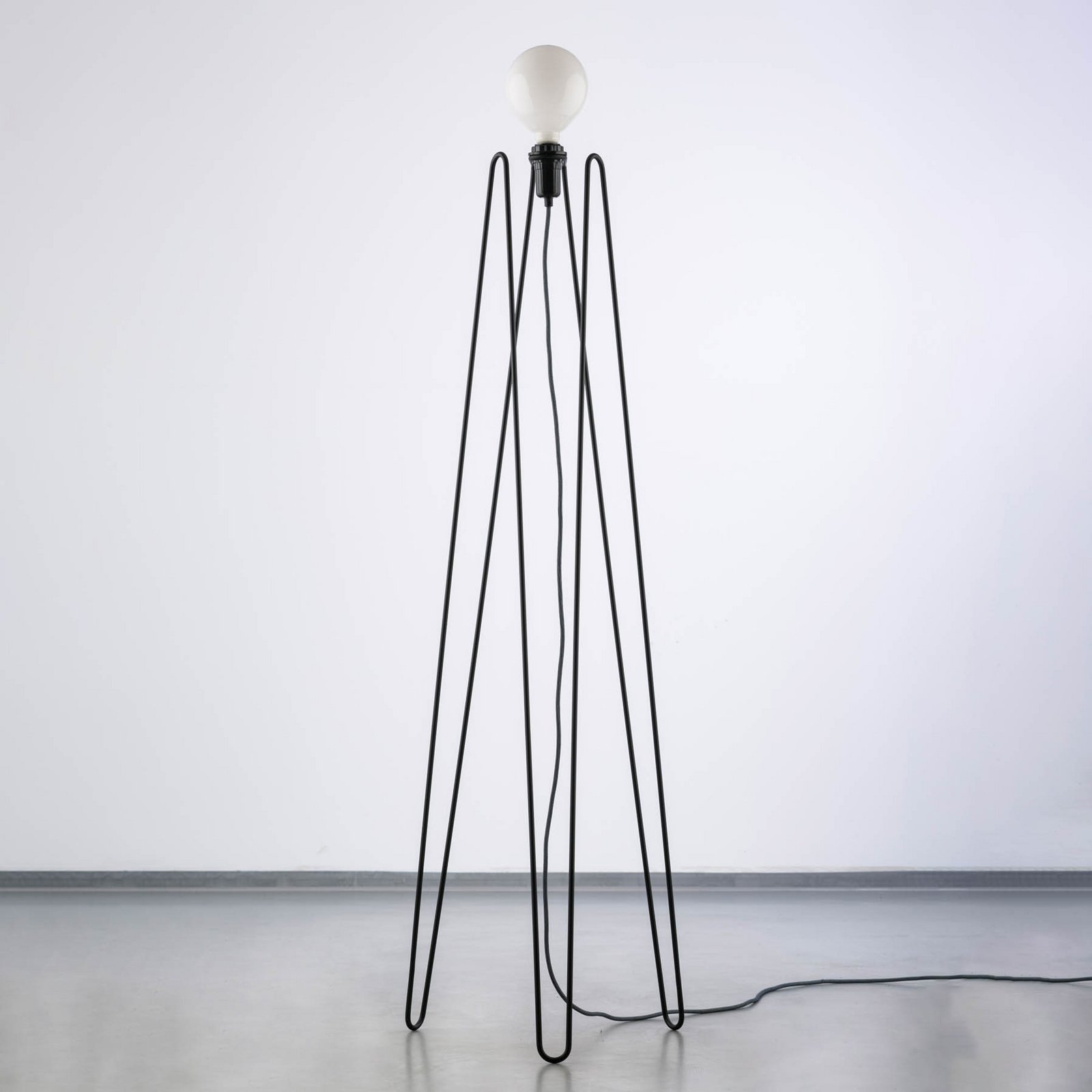 GRUPA Model M2 LED-Stehleuchte