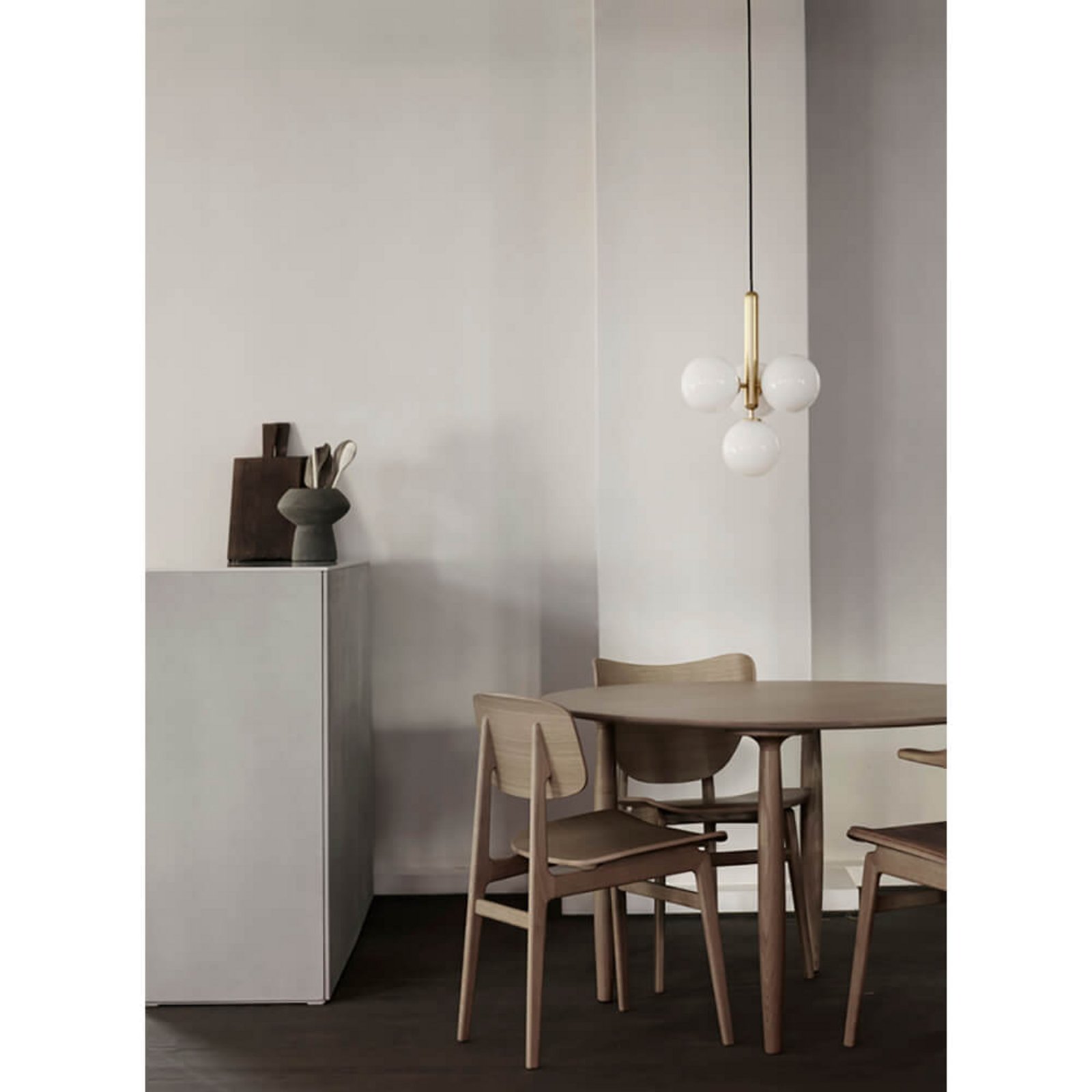 Miira 4 Candelabru Brass/Opal White - Nuura