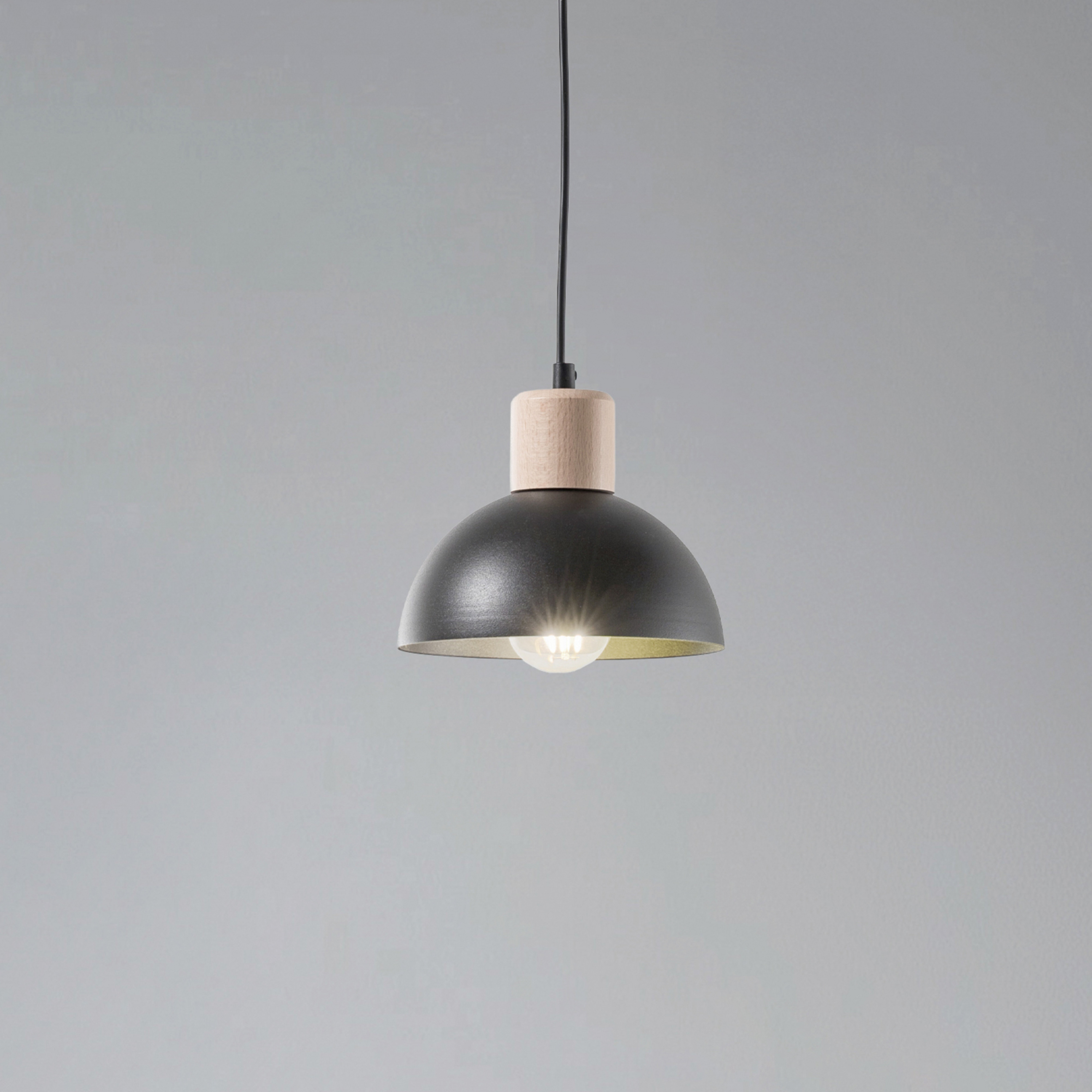 Lampă suspendată Seco, Ø 18 cm, negru, metal/lemn