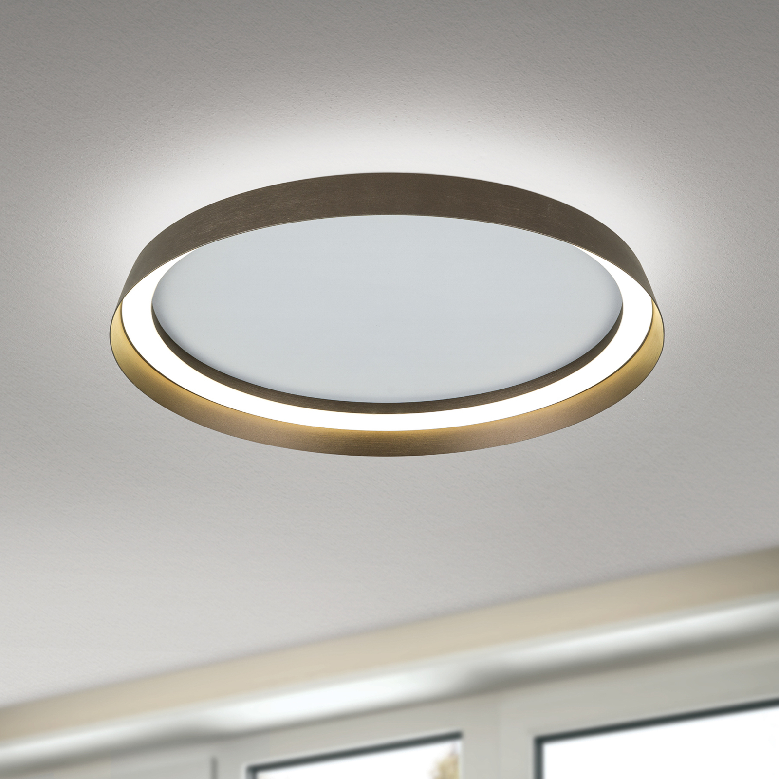 LED ceiling lamp Manta, Ø 45 cm, aluminium/bronze, aluminium, up/down