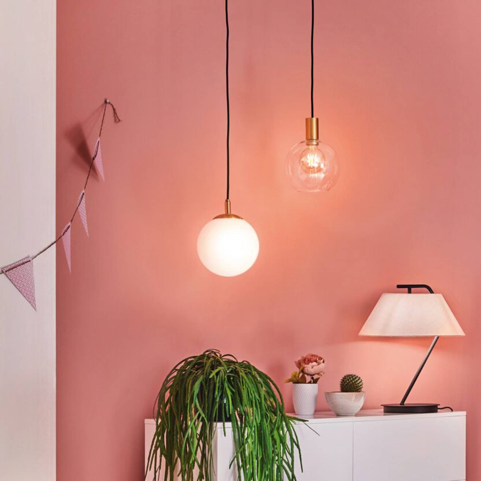 Paulmann Hängelampe Menja weiß satiniert/messing Ø 20cm IP44 günstig online kaufen