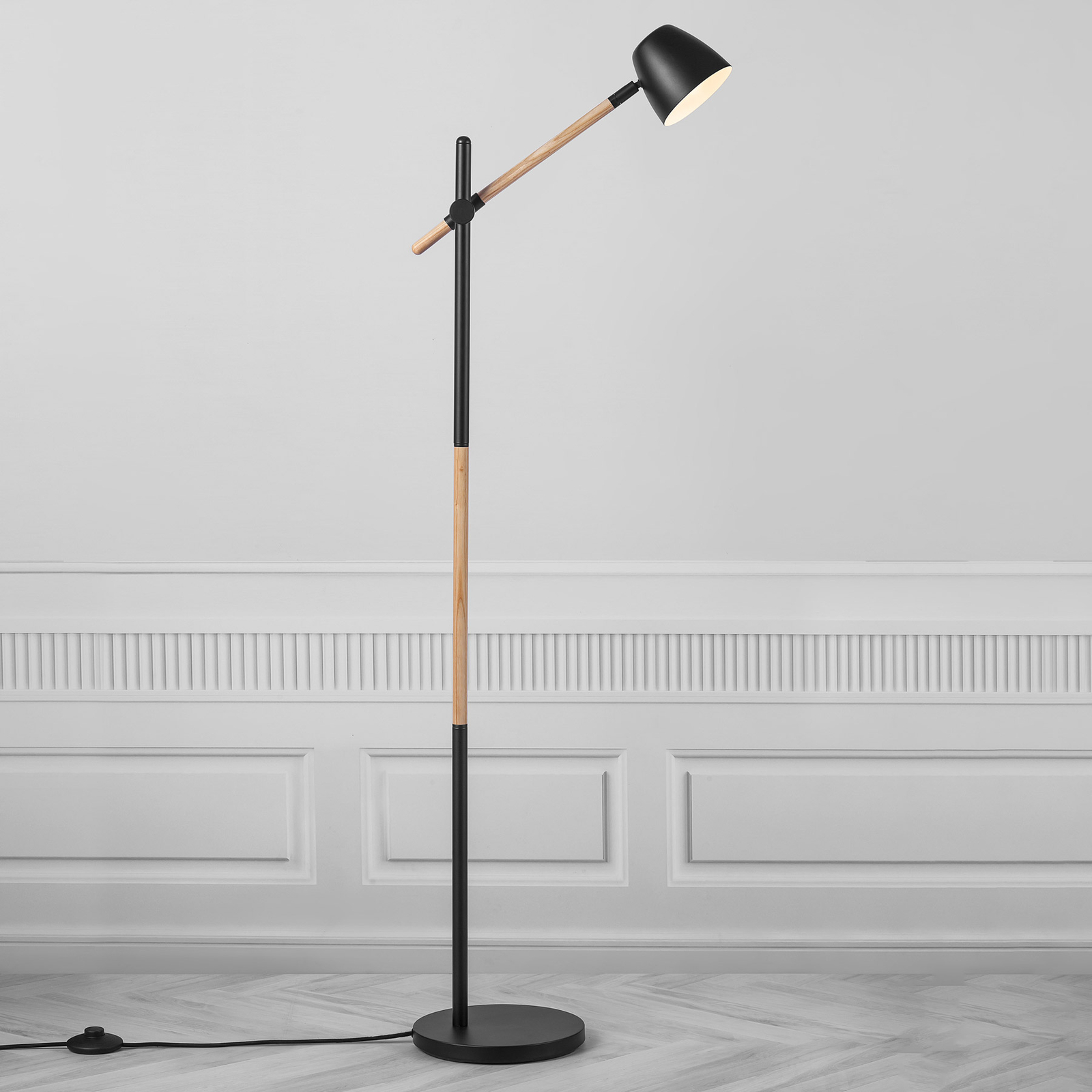 Theo floor lamp, made of ash wood