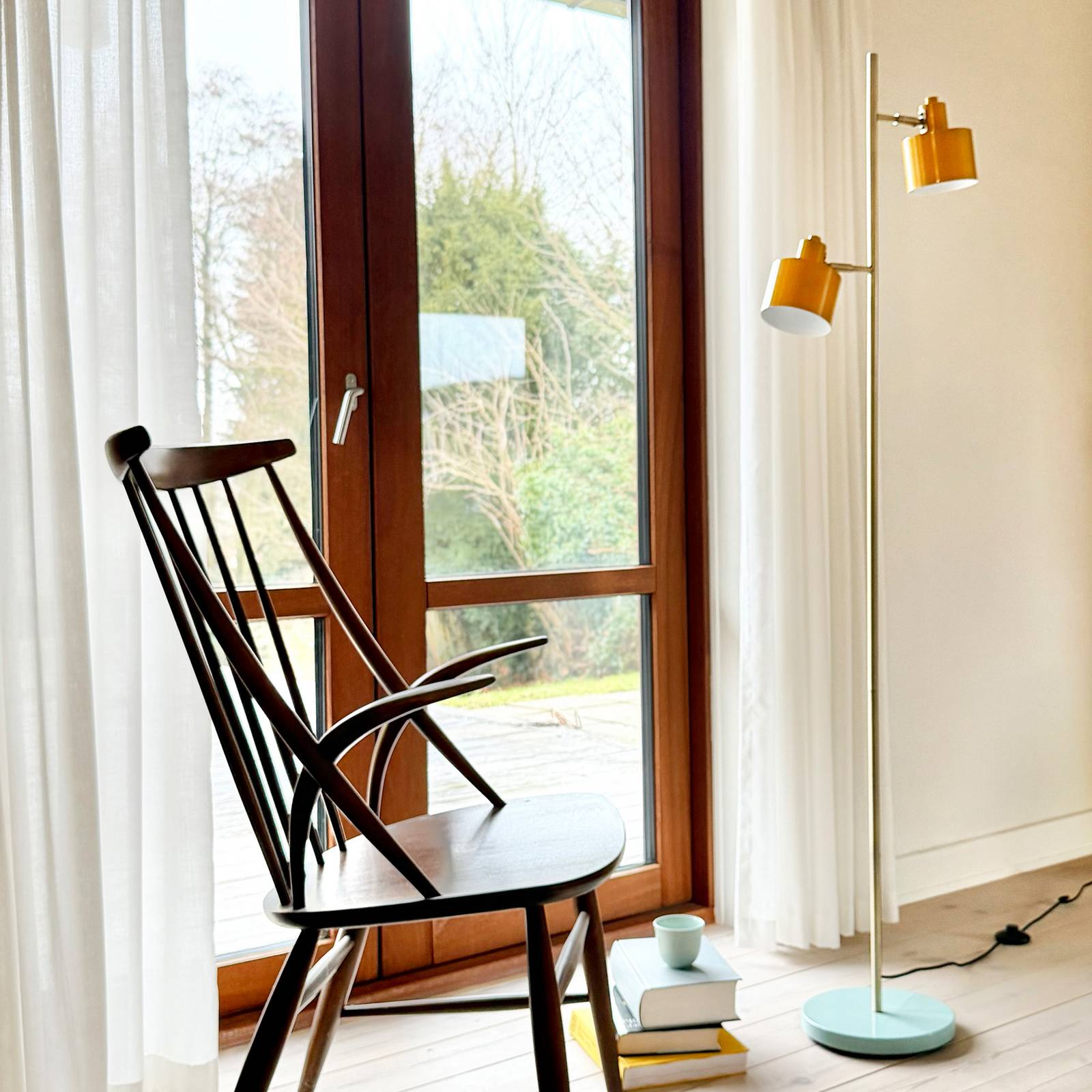 Dyberg Larsen Ocean lampa stojąca curry/mosiądz