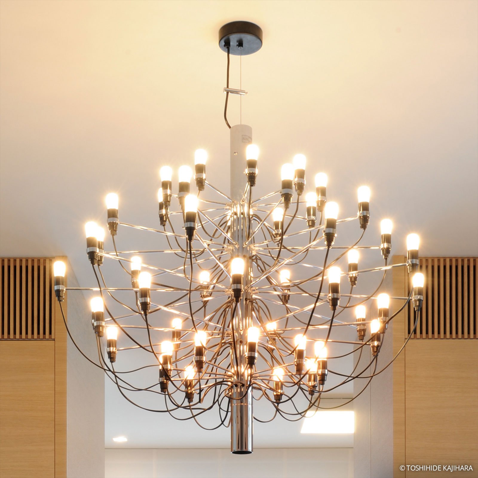 FLOS 2097/30 chandelier 30-bulb frosted chrome
