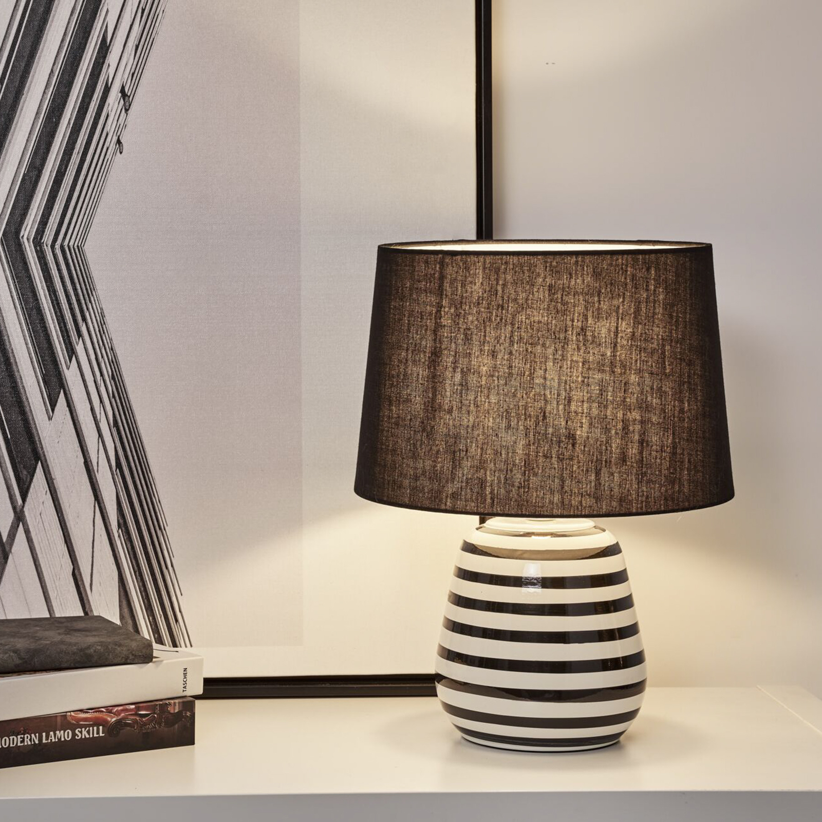 Pauleen Dressy Sparkle table lamp in striped look