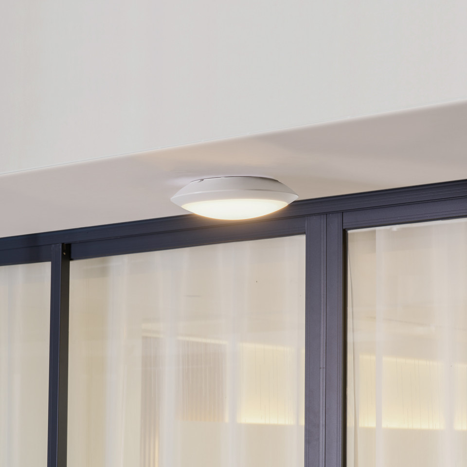 Lindby Naira LED Utomhus Vägglampa w/Sensor, vit från Lindby