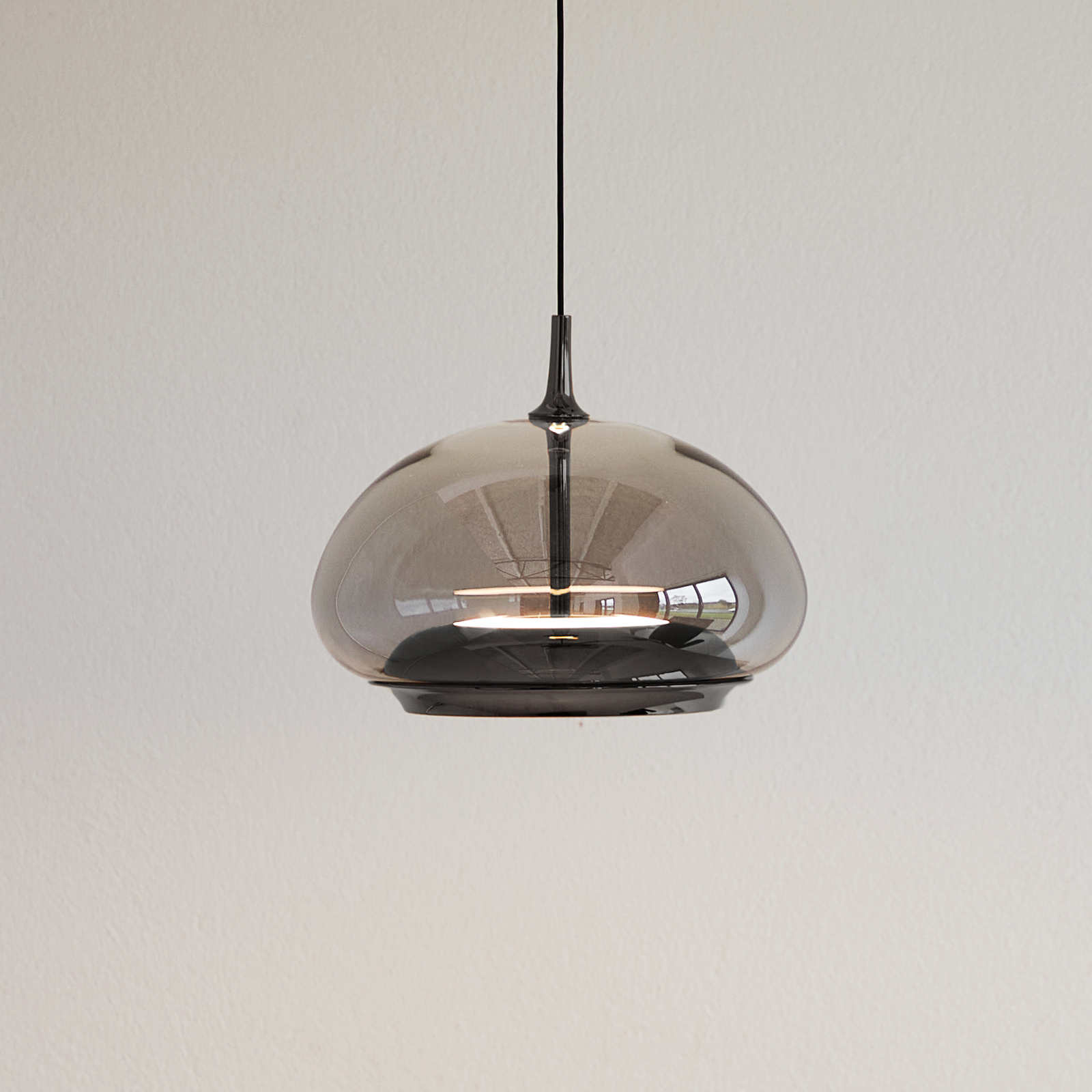 LOOM DESIGN LED hanging light Avalon, black/grey Ø 20 cm glass