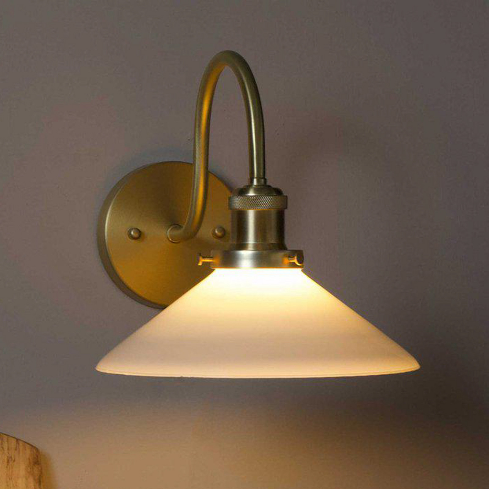 Aplică de perete PR Home August culoare auriu/opal înălțime 25 cm E27 - Camera de zi / sufragerie - Scandinavă - auriu opal - Metal