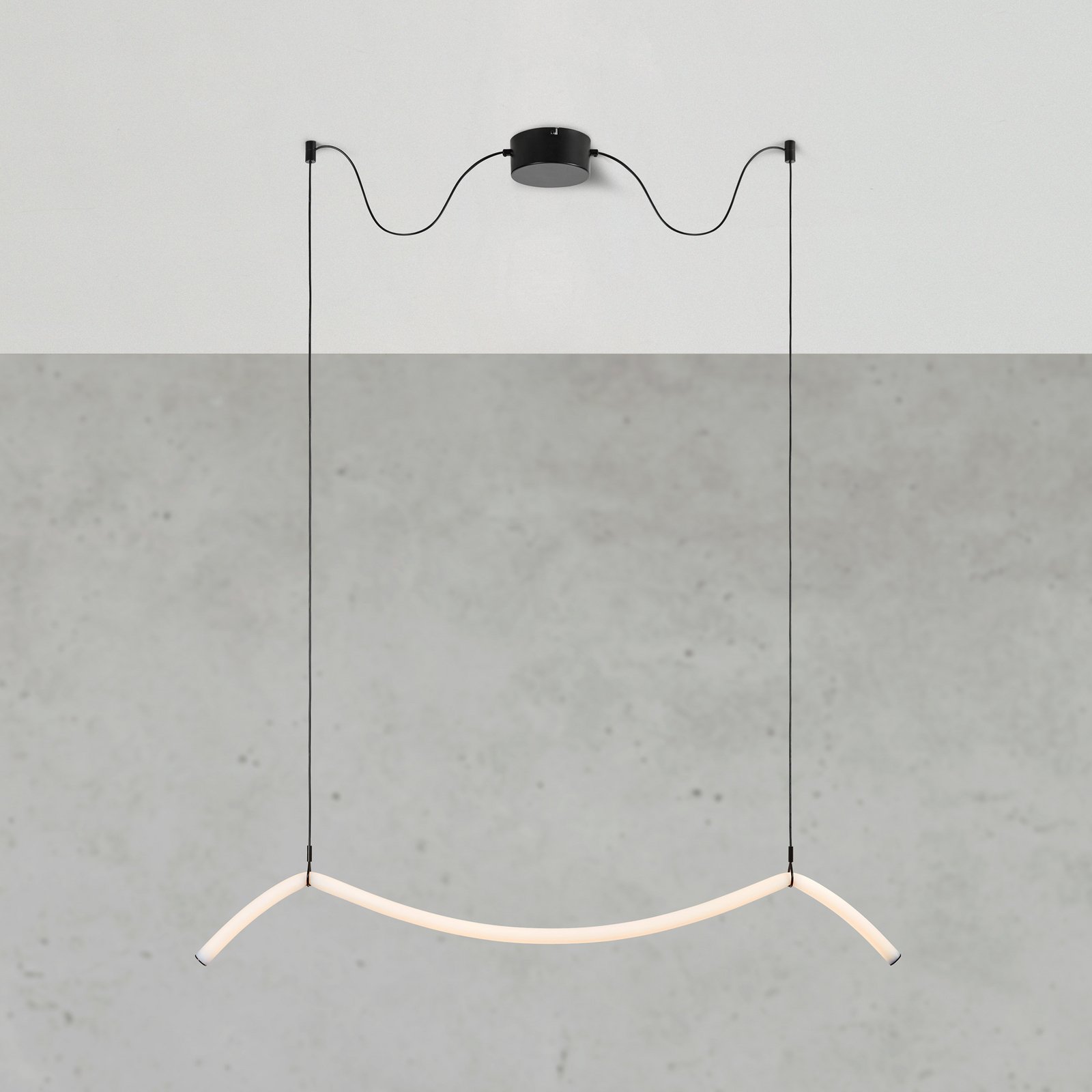 Markslöjd LED-Hängeleuchte Melt, schwarz/weiß, 112 cm lang
